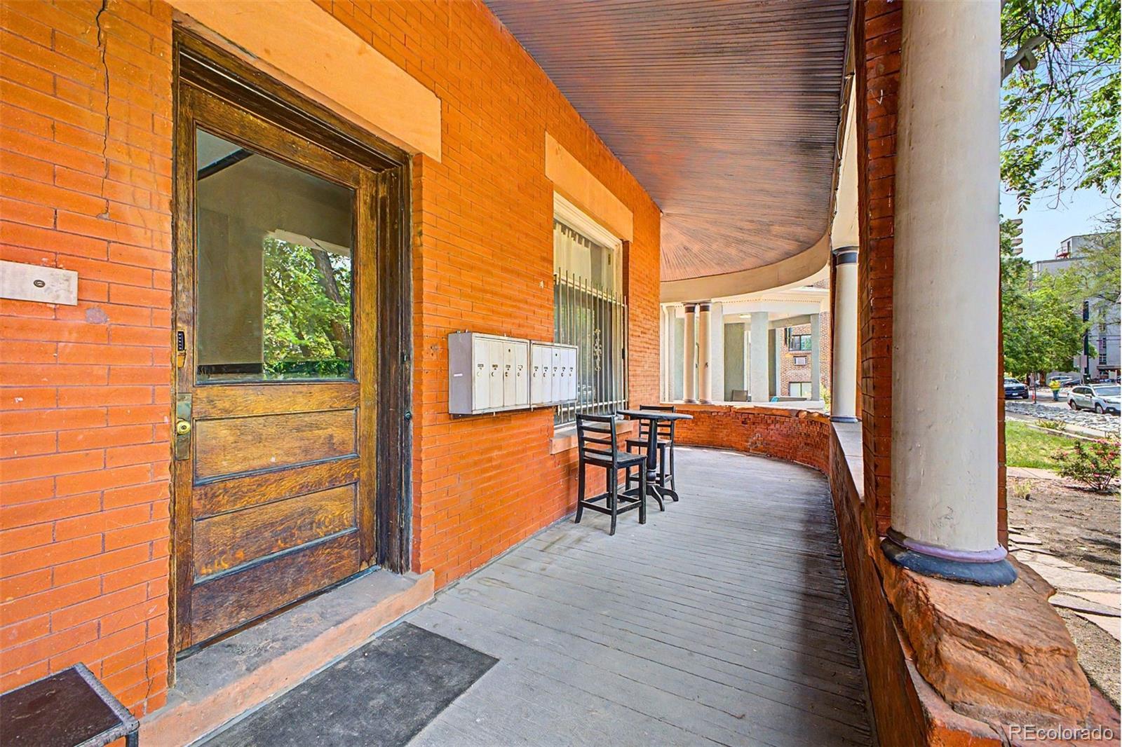 MLS Image #5 for 1136  logan street 8,denver, Colorado