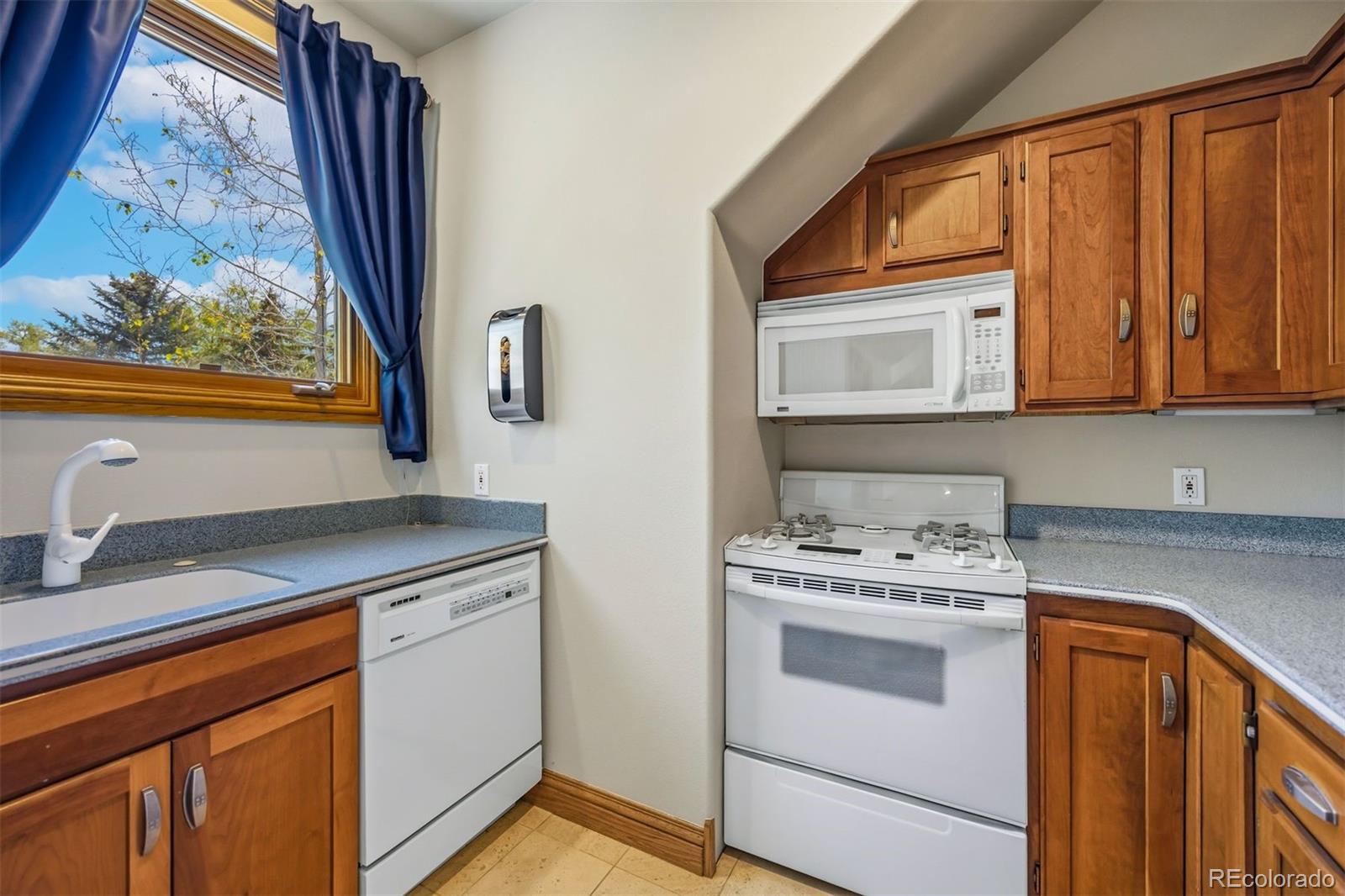 MLS Image #31 for 2627 e willamette lane,greenwood village, Colorado