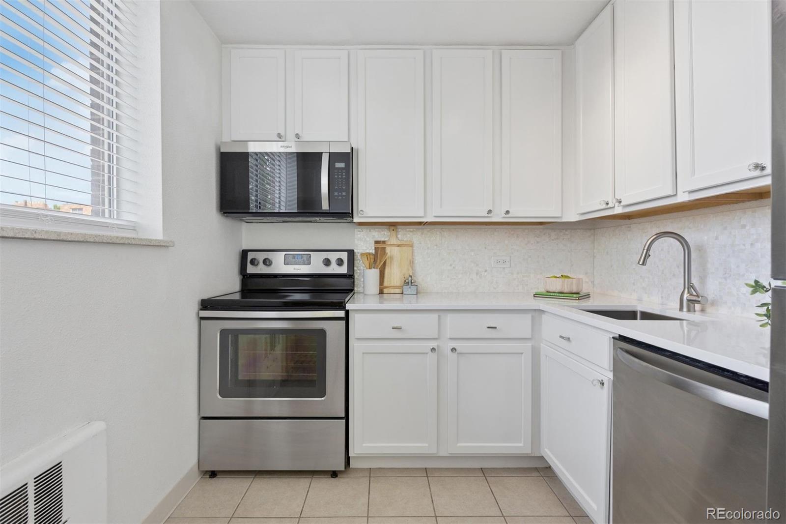 MLS Image #6 for 1200  vine street,denver, Colorado
