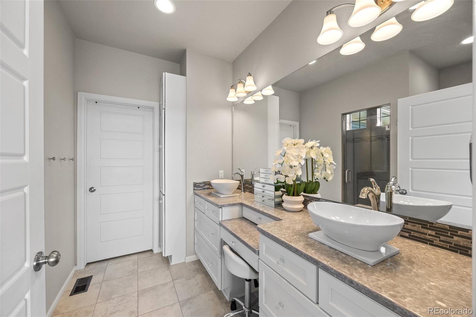 MLS Image #14 for 20162 e 53rd place,denver, Colorado