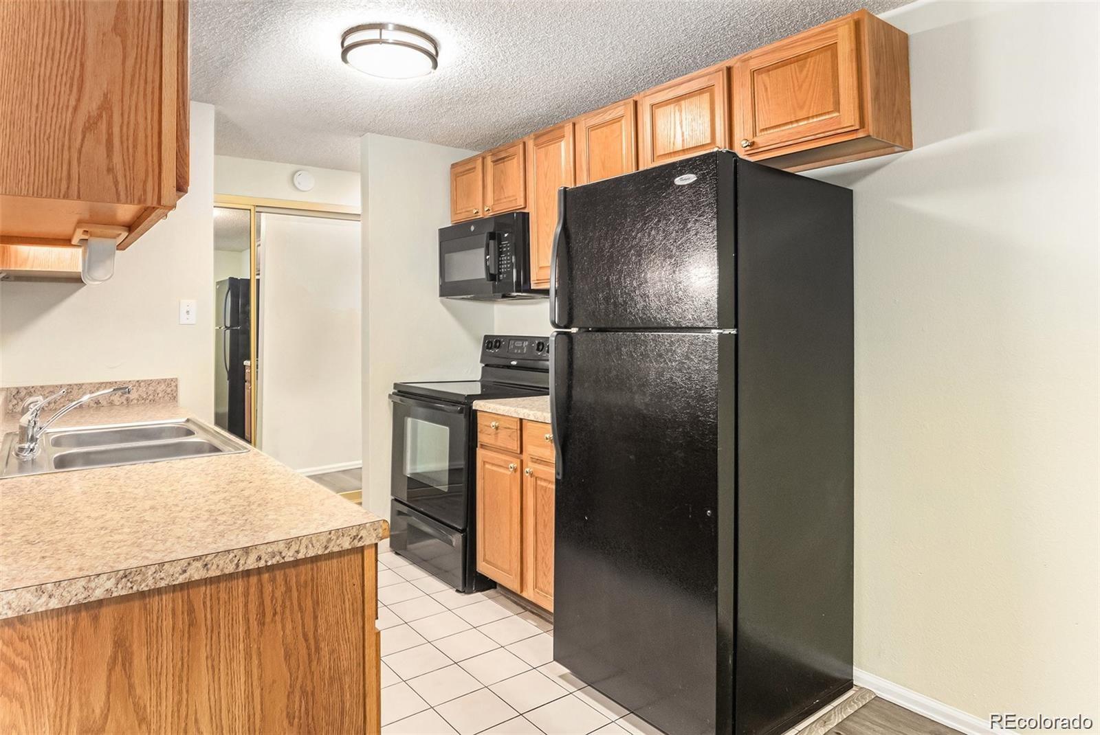 MLS Image #13 for 2375 s linden court,denver, Colorado