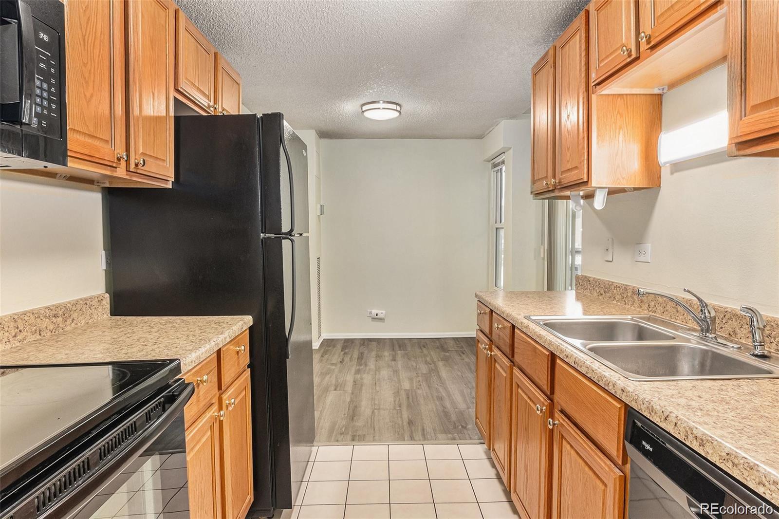 MLS Image #14 for 2375 s linden court,denver, Colorado