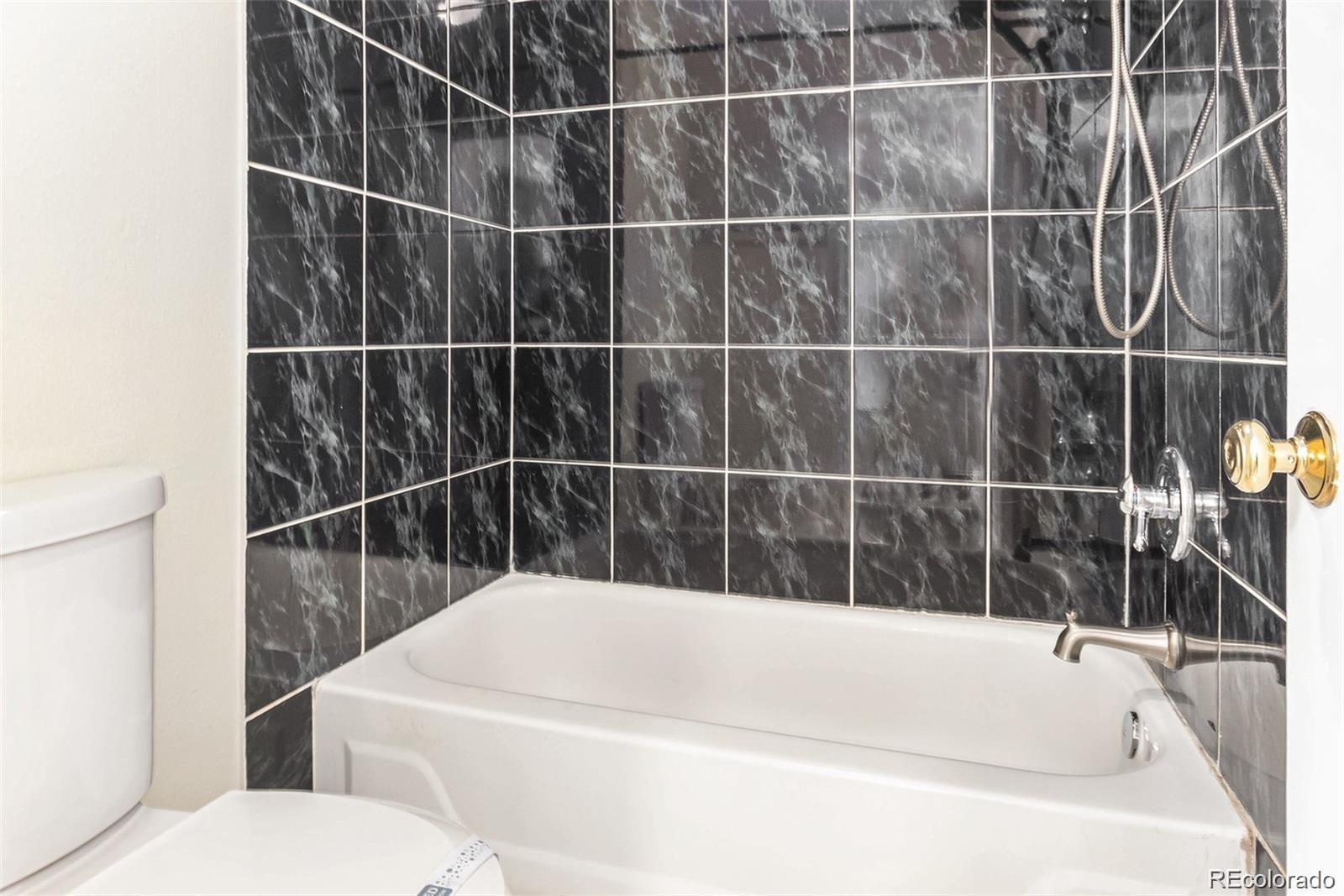 MLS Image #16 for 2375 s linden court,denver, Colorado