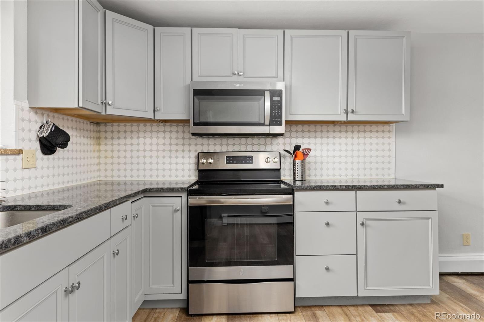 MLS Image #11 for 7142  marshall street,arvada, Colorado