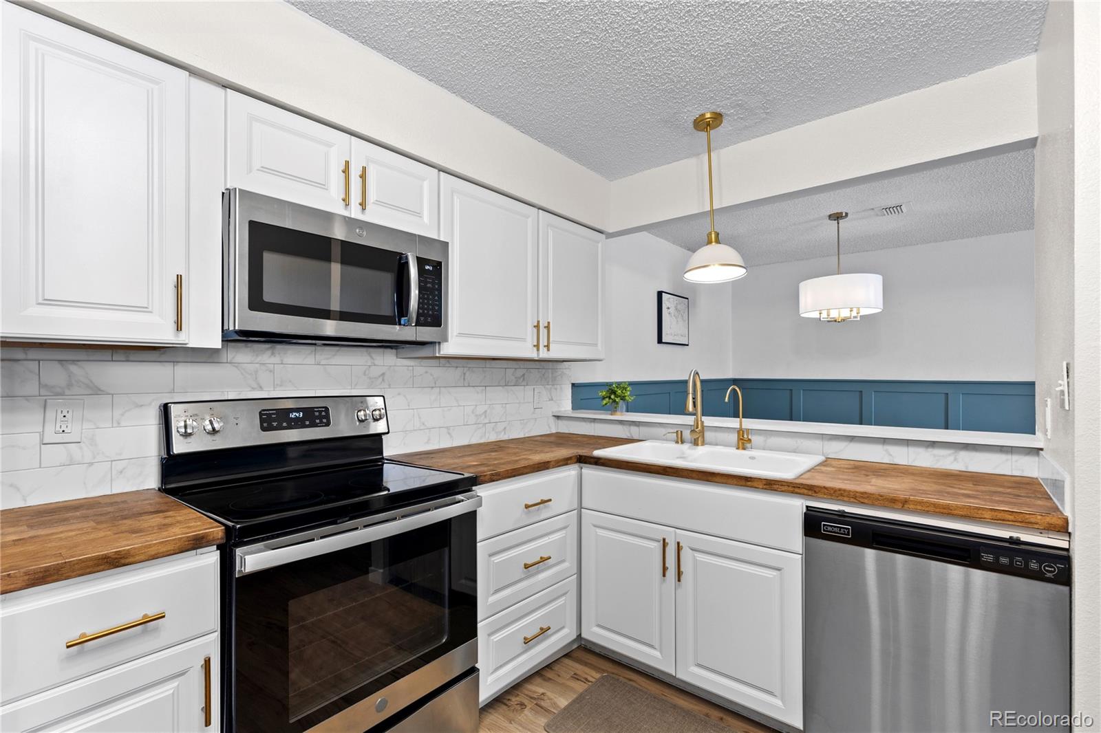 MLS Image #14 for 2330 e fremont avenue,littleton, Colorado