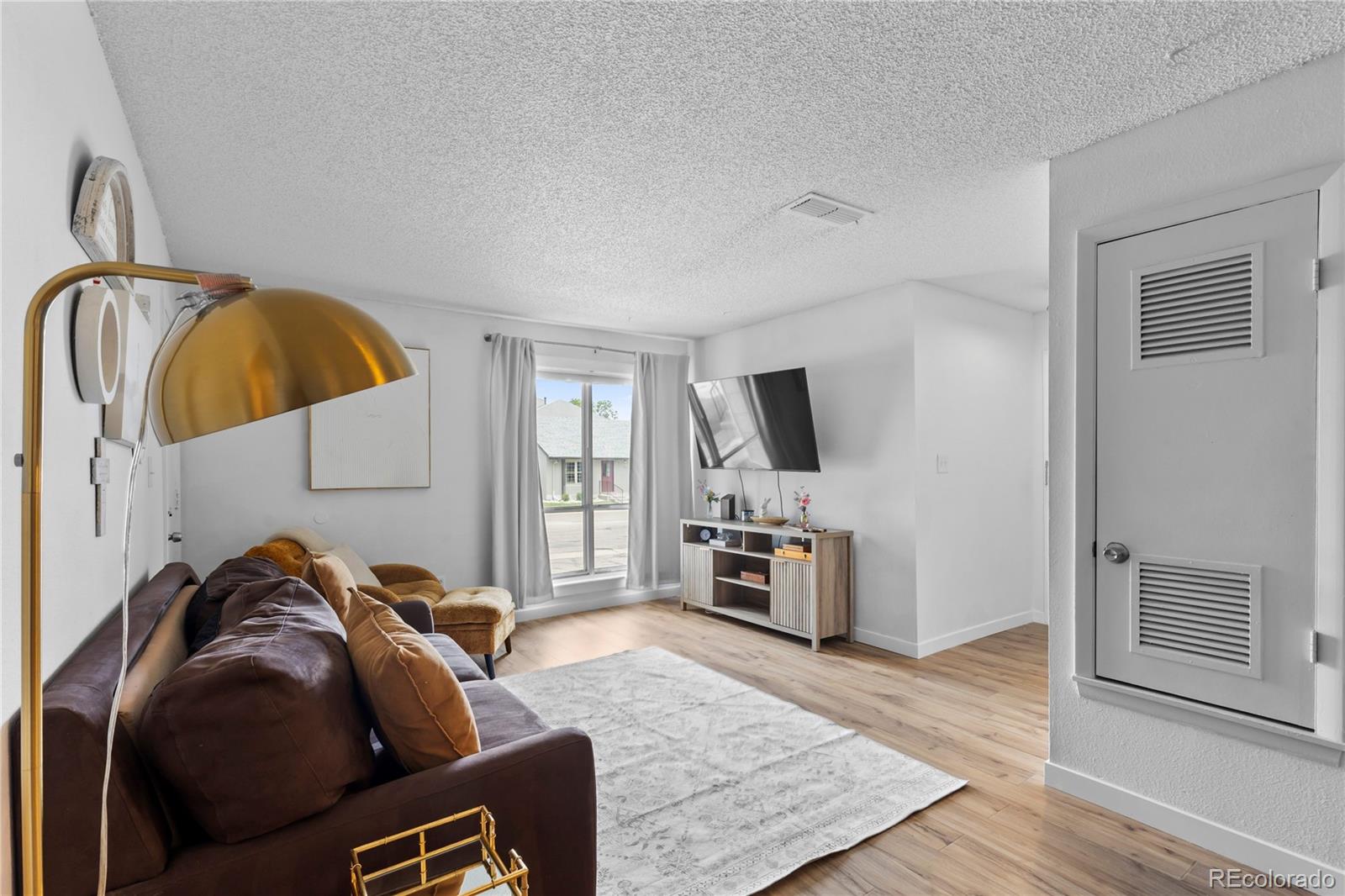 MLS Image #2 for 2330 e fremont avenue,littleton, Colorado