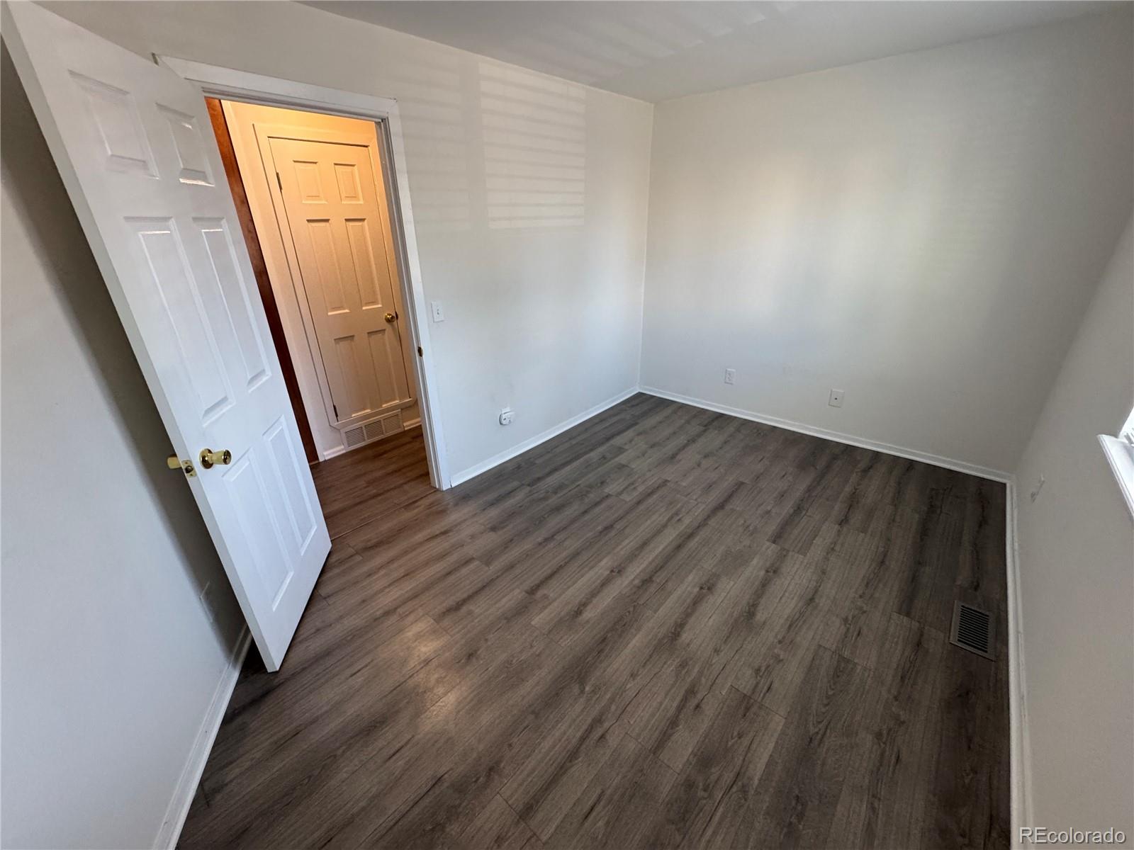 MLS Image #9 for 992 s dearborn way,aurora, Colorado