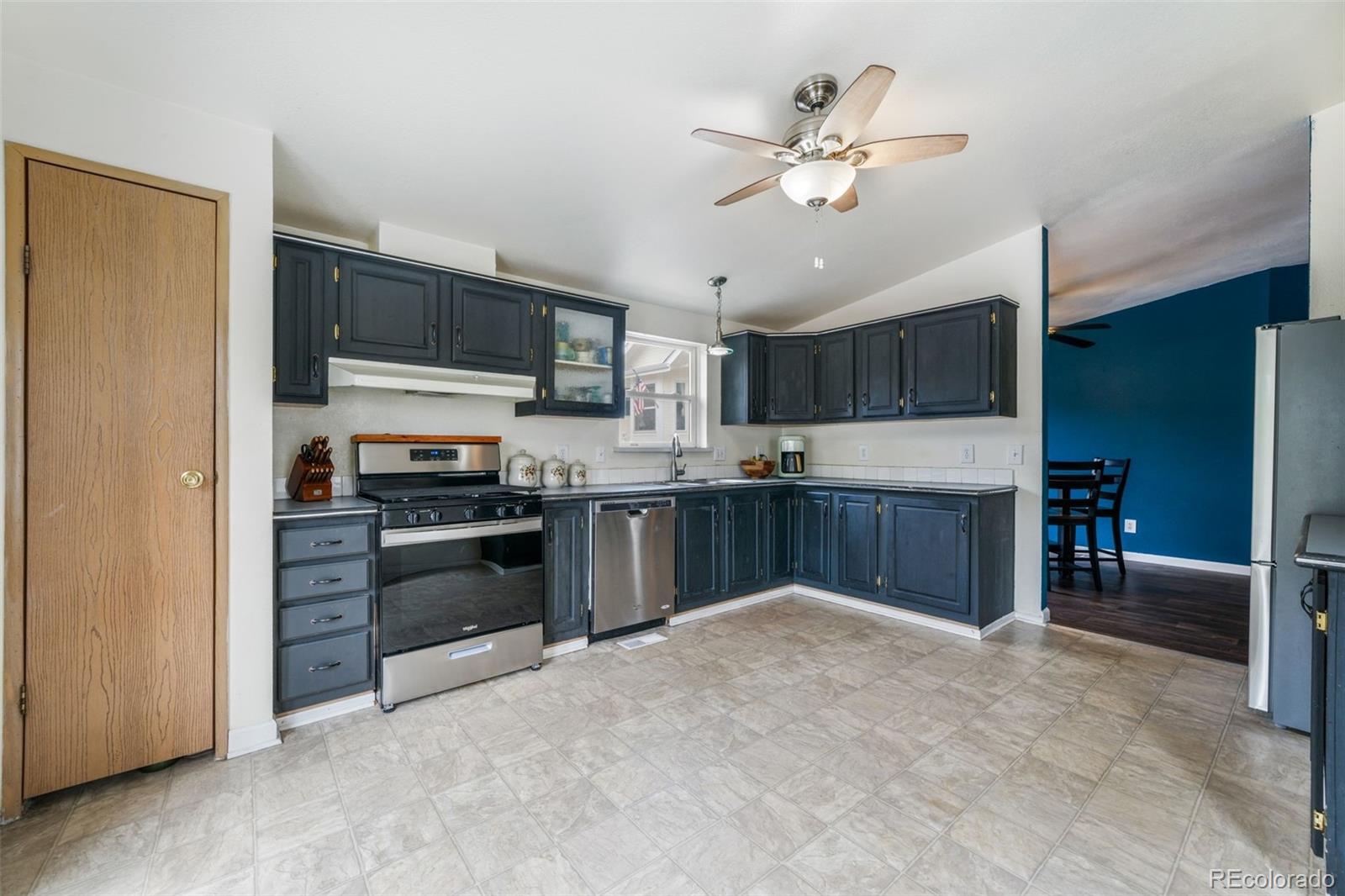 MLS Image #14 for 2550  wheaton drive,colorado springs, Colorado