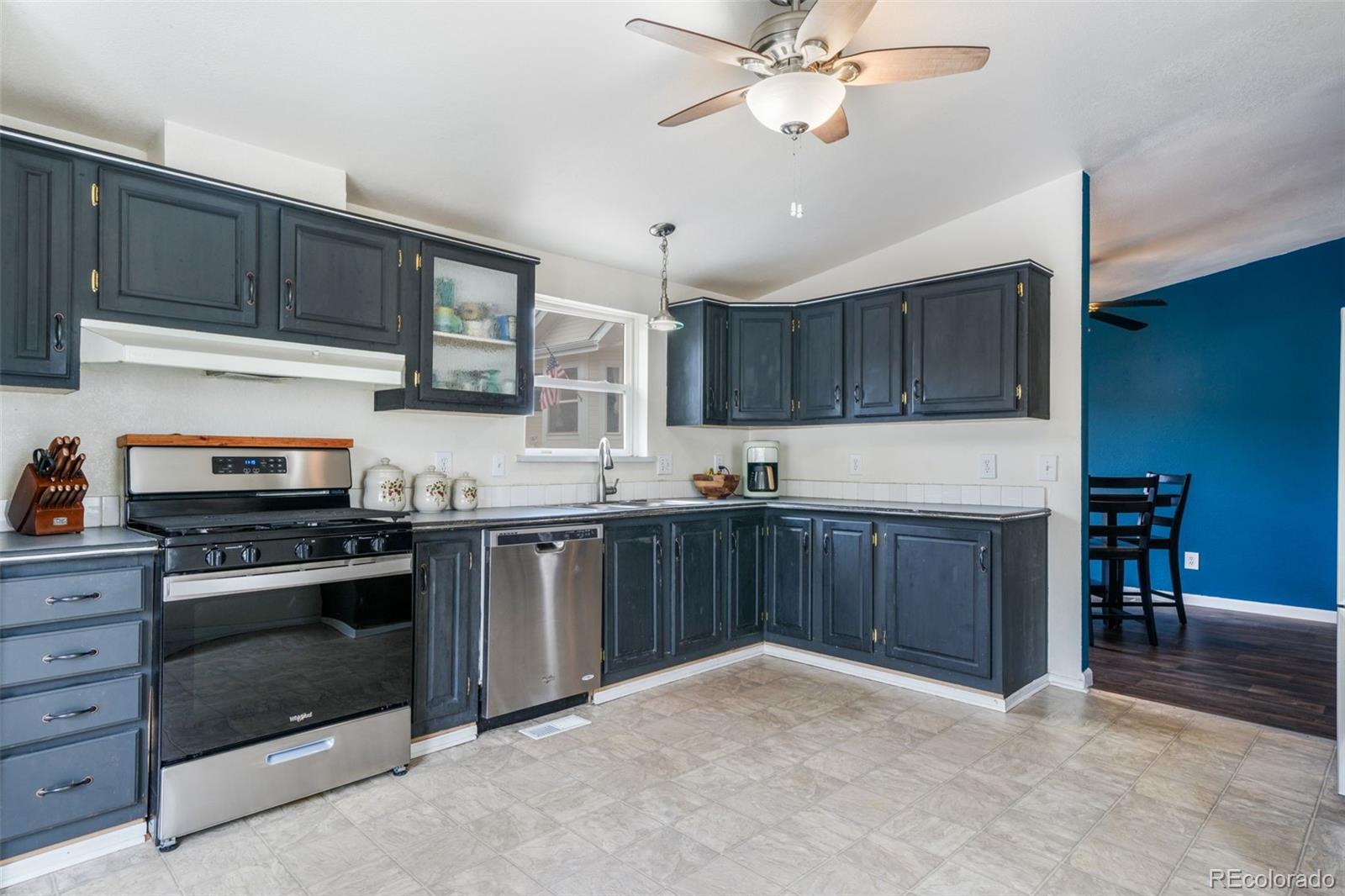 MLS Image #15 for 2550  wheaton drive,colorado springs, Colorado