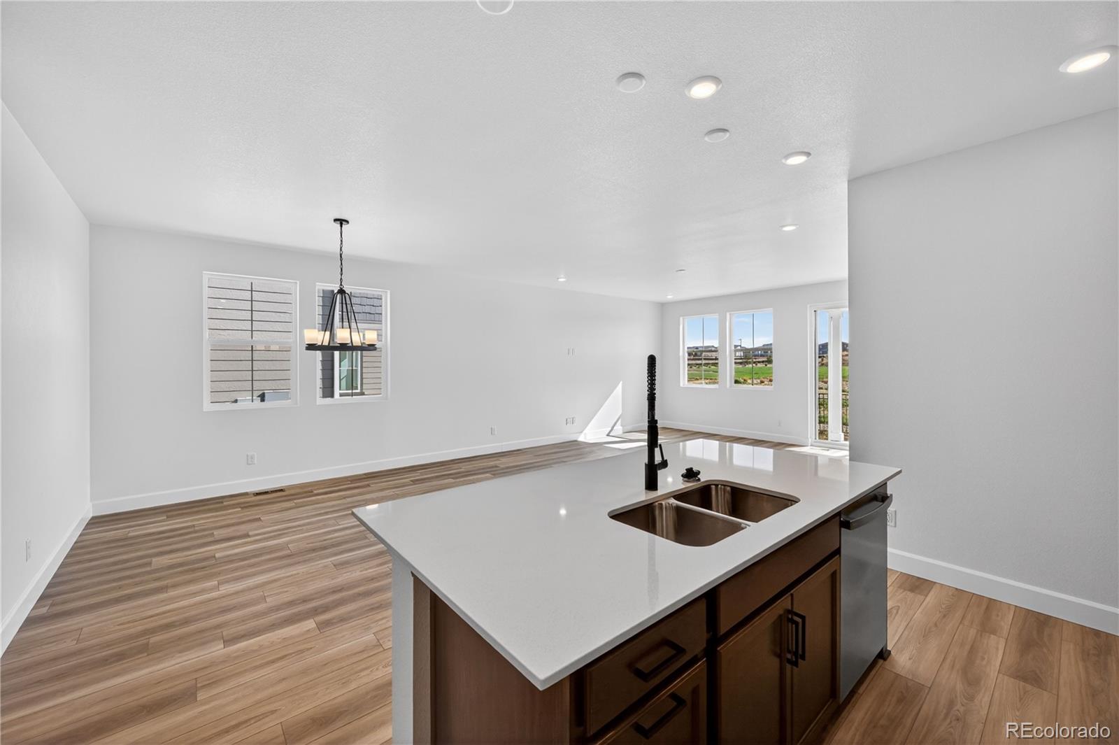 MLS Image #10 for 3310 n denali street,aurora, Colorado