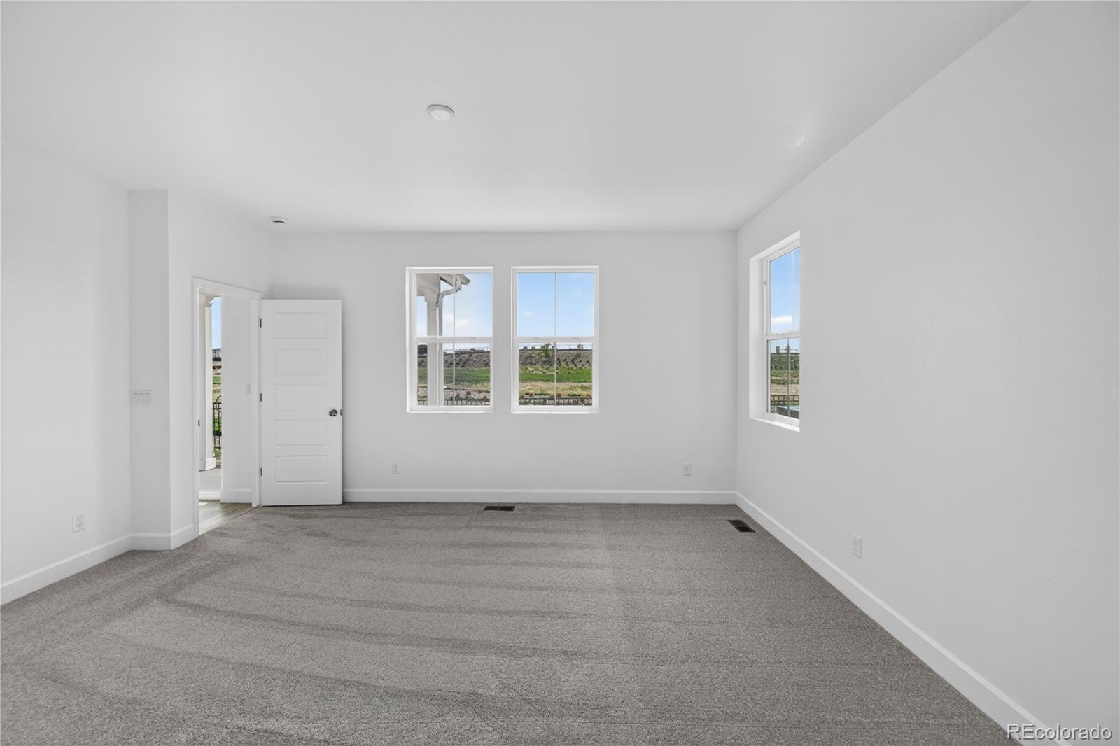 MLS Image #13 for 3310 n denali street,aurora, Colorado