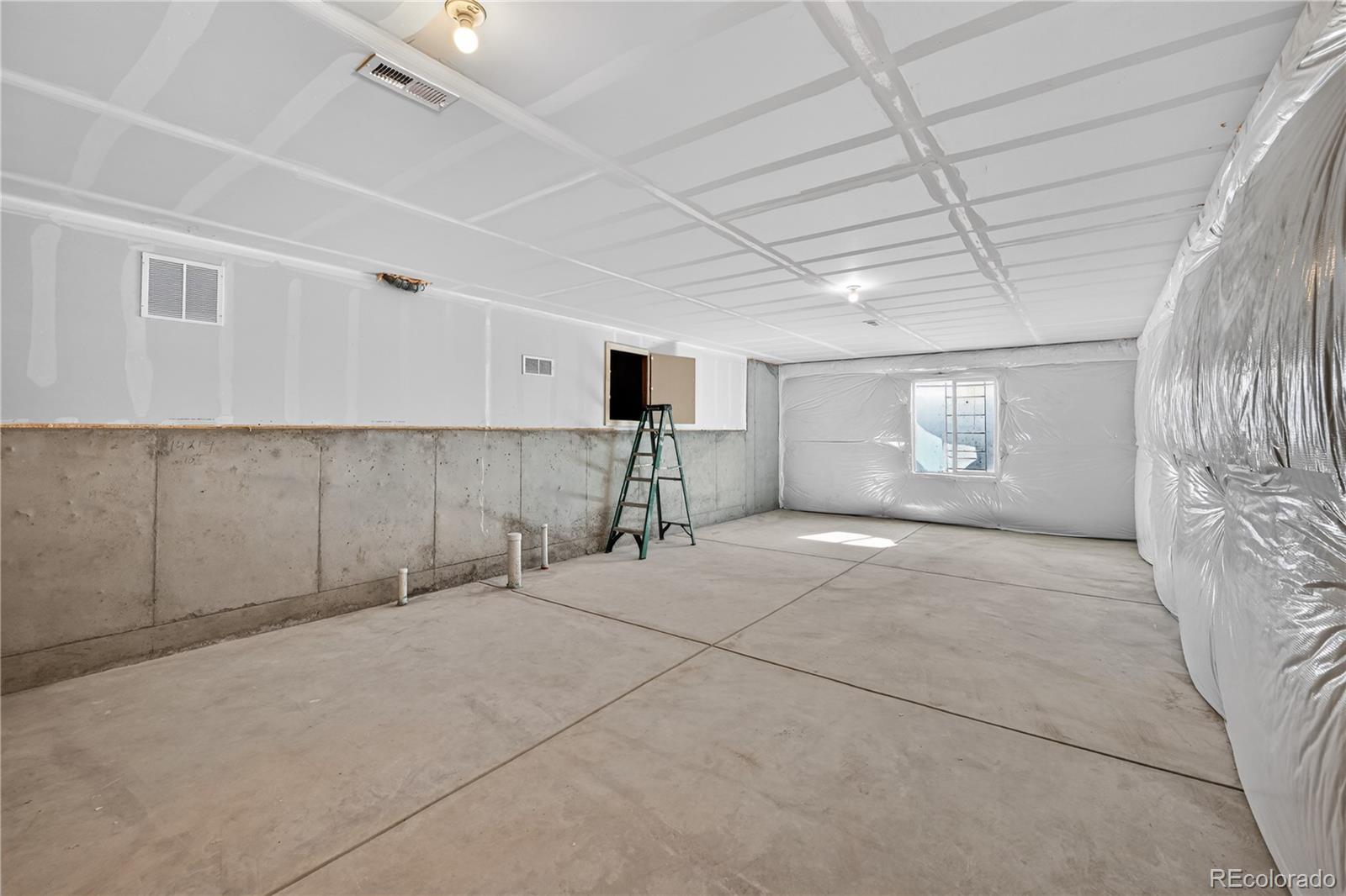 MLS Image #21 for 3310 n denali street,aurora, Colorado