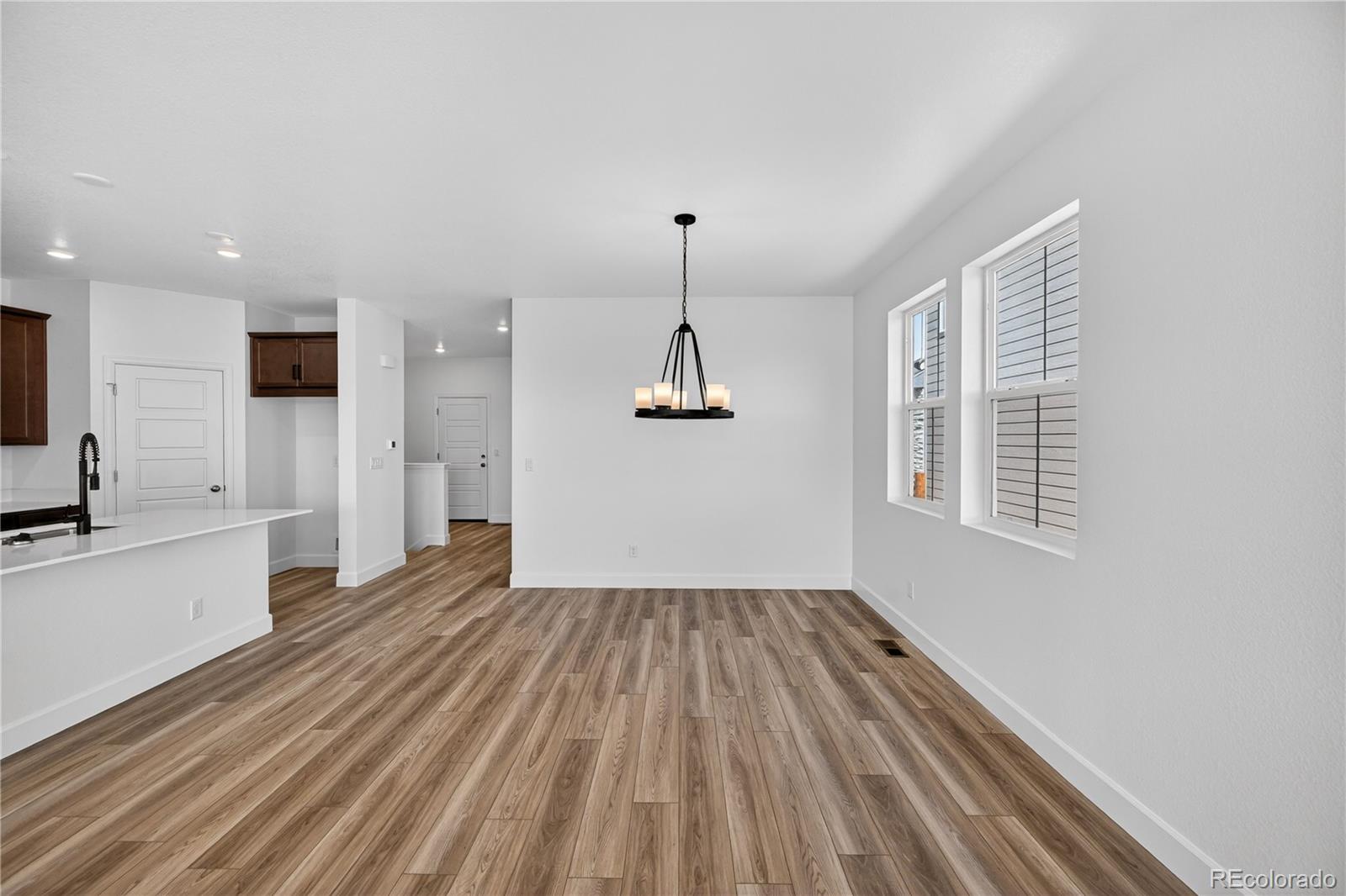 MLS Image #7 for 3310 n denali street,aurora, Colorado