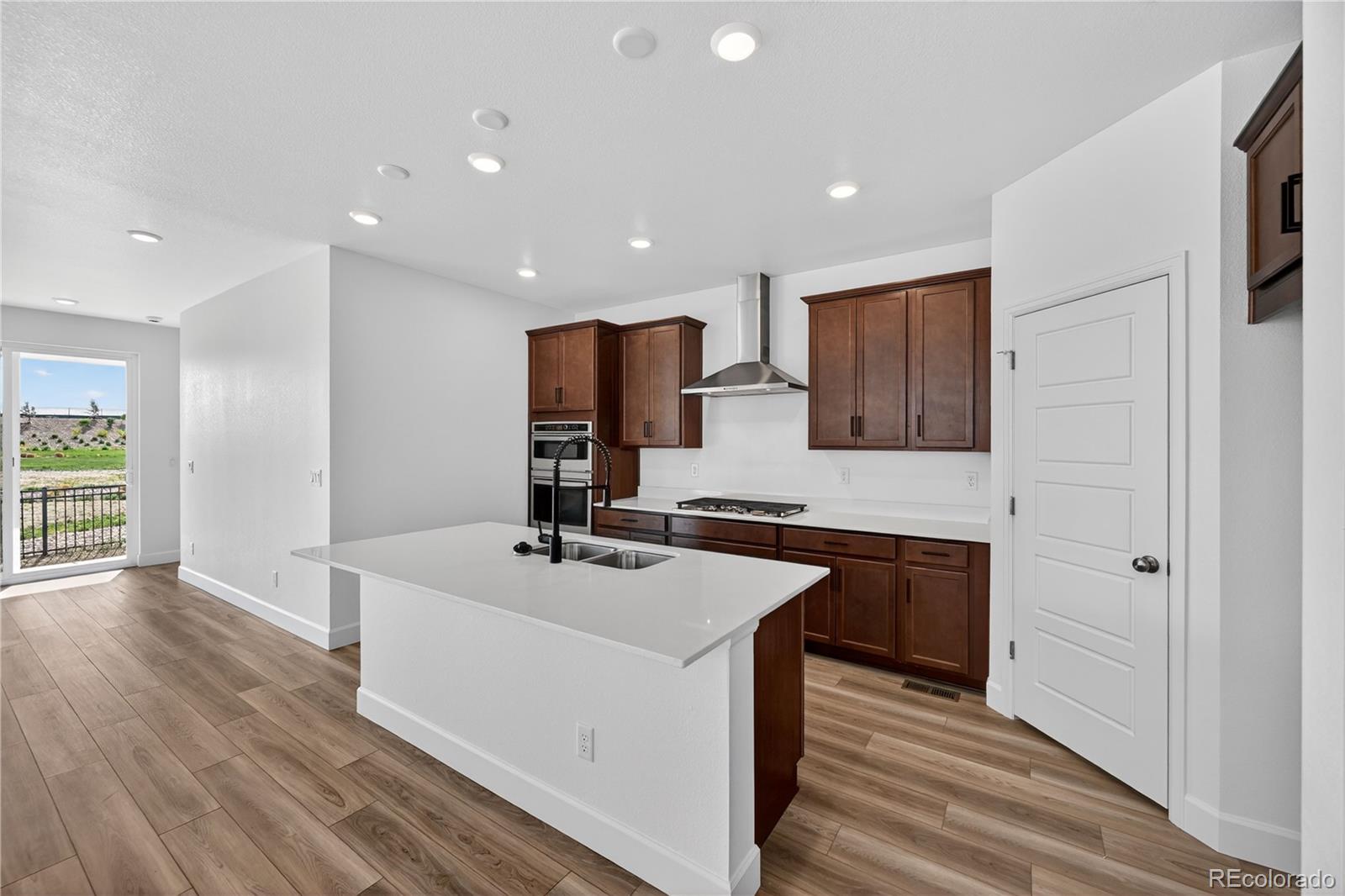 MLS Image #9 for 3310 n denali street,aurora, Colorado
