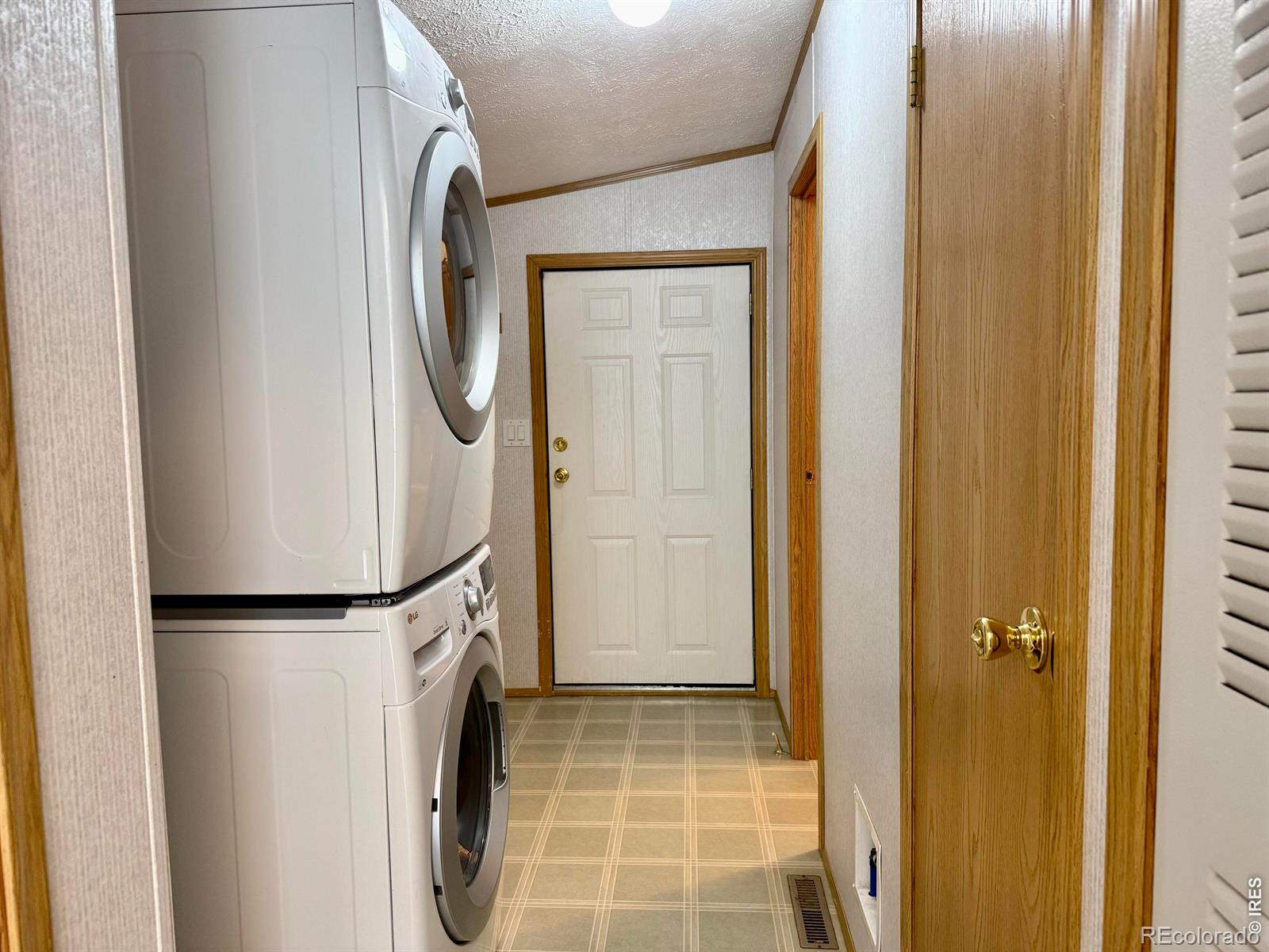 MLS Image #15 for 306  nelson street,paoli, Colorado