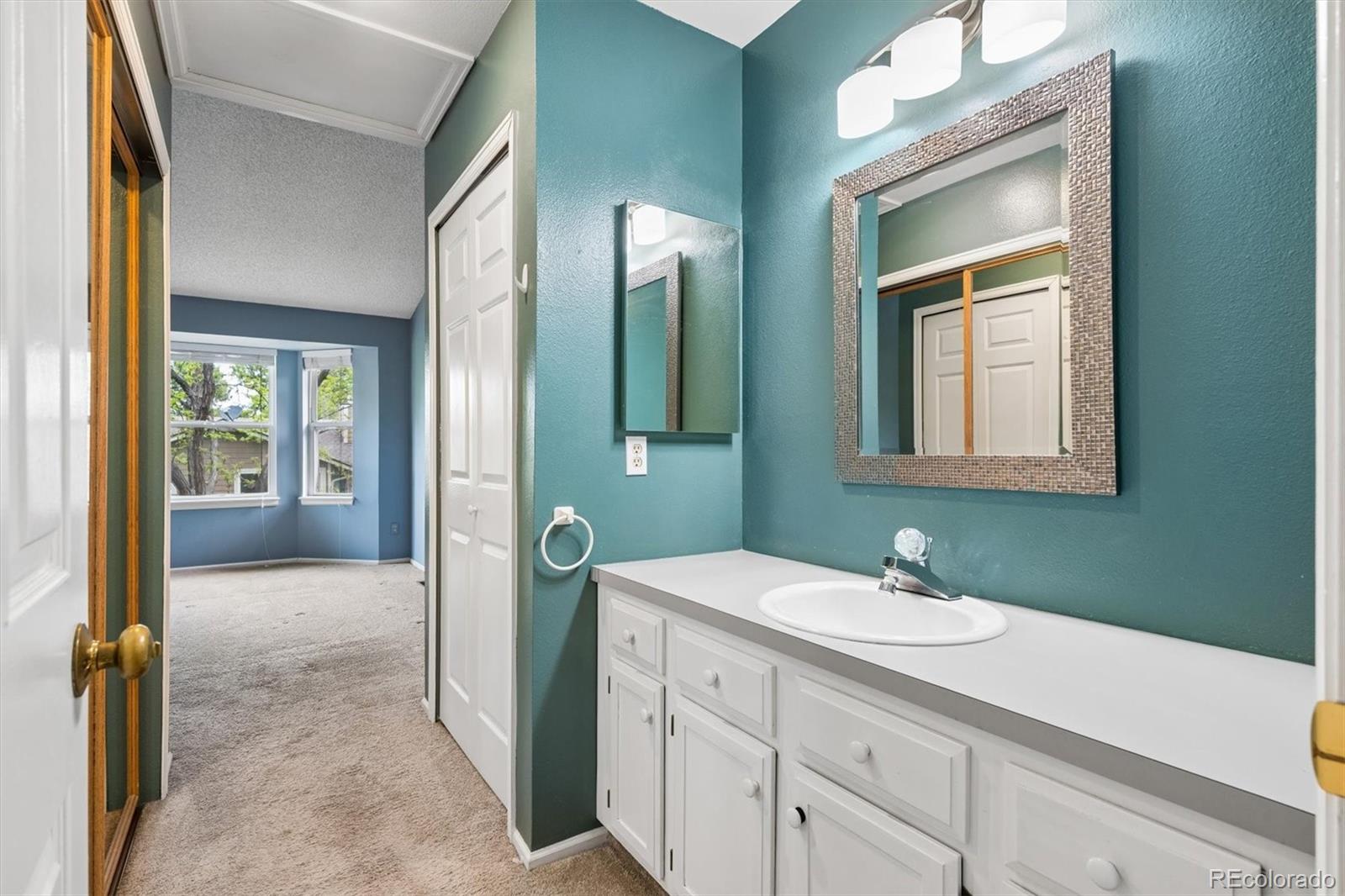 MLS Image #14 for 2049 e phillips lane,centennial, Colorado