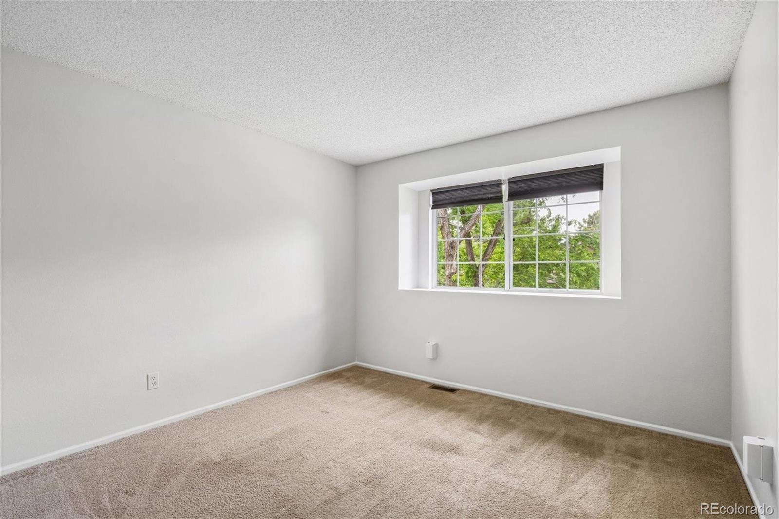 MLS Image #18 for 2049 e phillips lane,centennial, Colorado