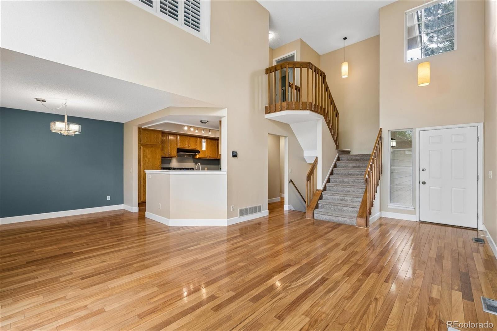 MLS Image #2 for 2049 e phillips lane,centennial, Colorado