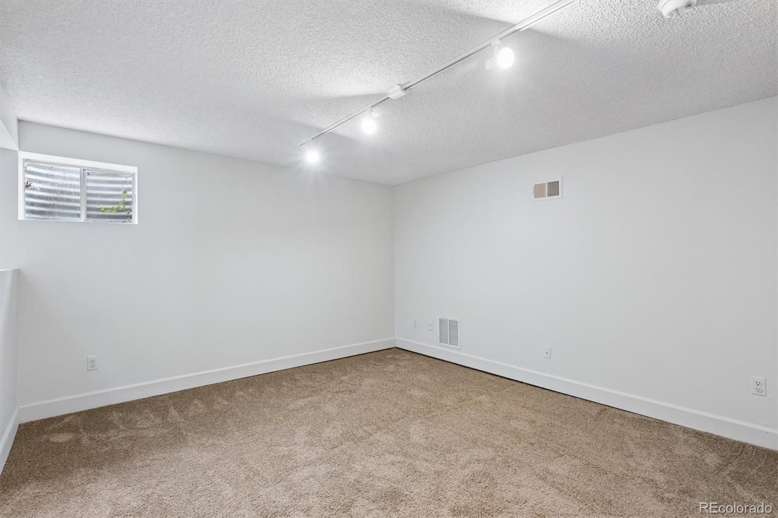 MLS Image #20 for 2049 e phillips lane,centennial, Colorado