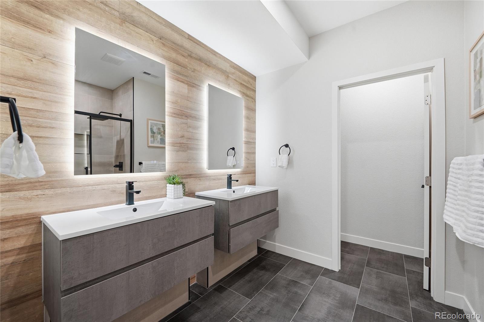 MLS Image #17 for 369 s dale court,denver, Colorado