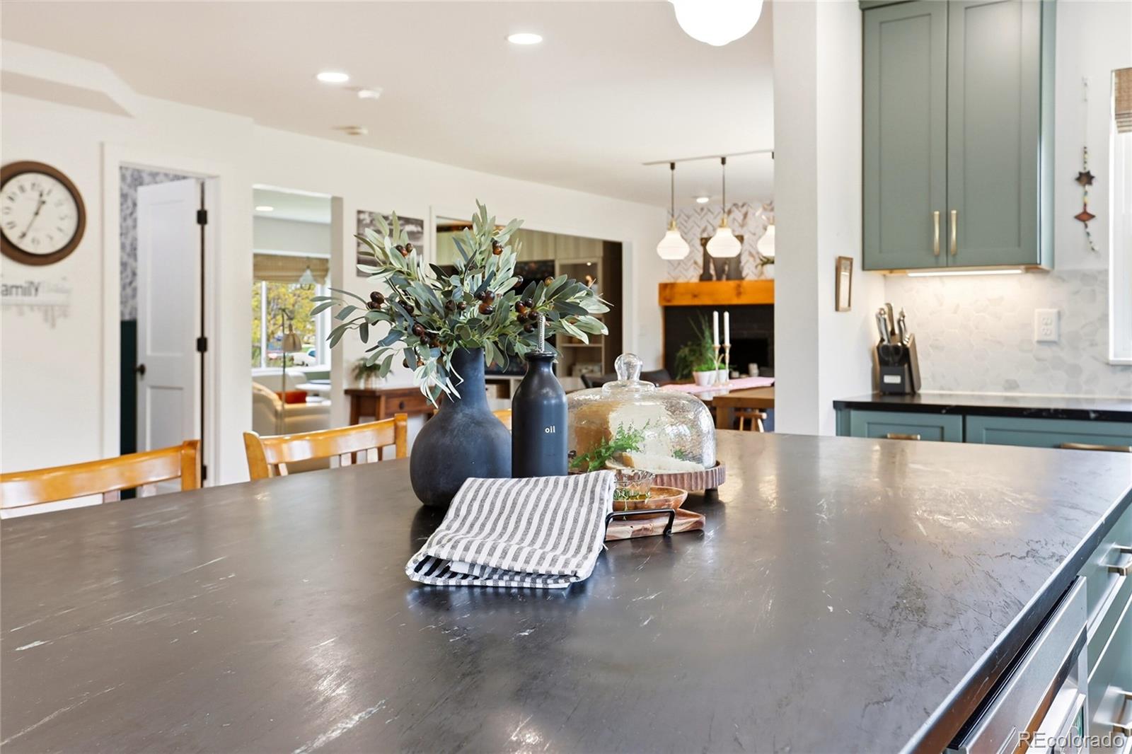 MLS Image #2 for 6210 s lewis street,littleton, Colorado