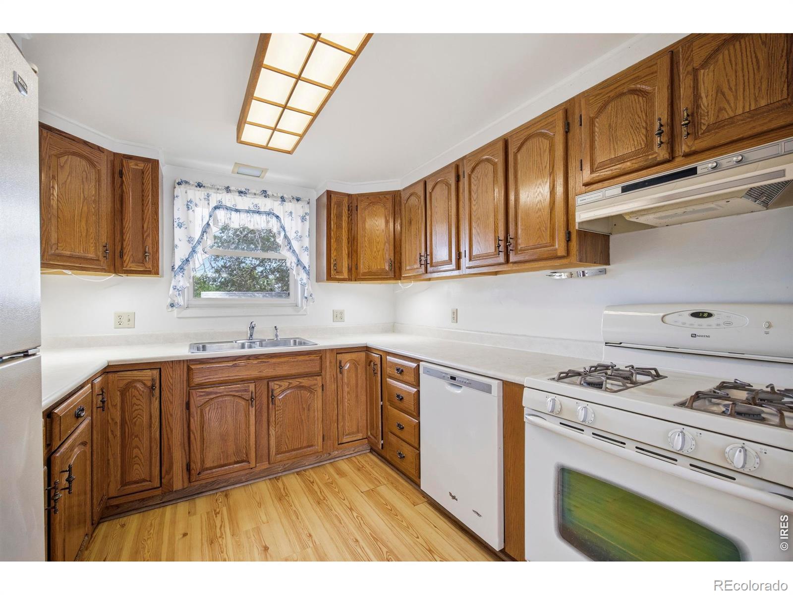 MLS Image #10 for 128 e trilby road,fort collins, Colorado