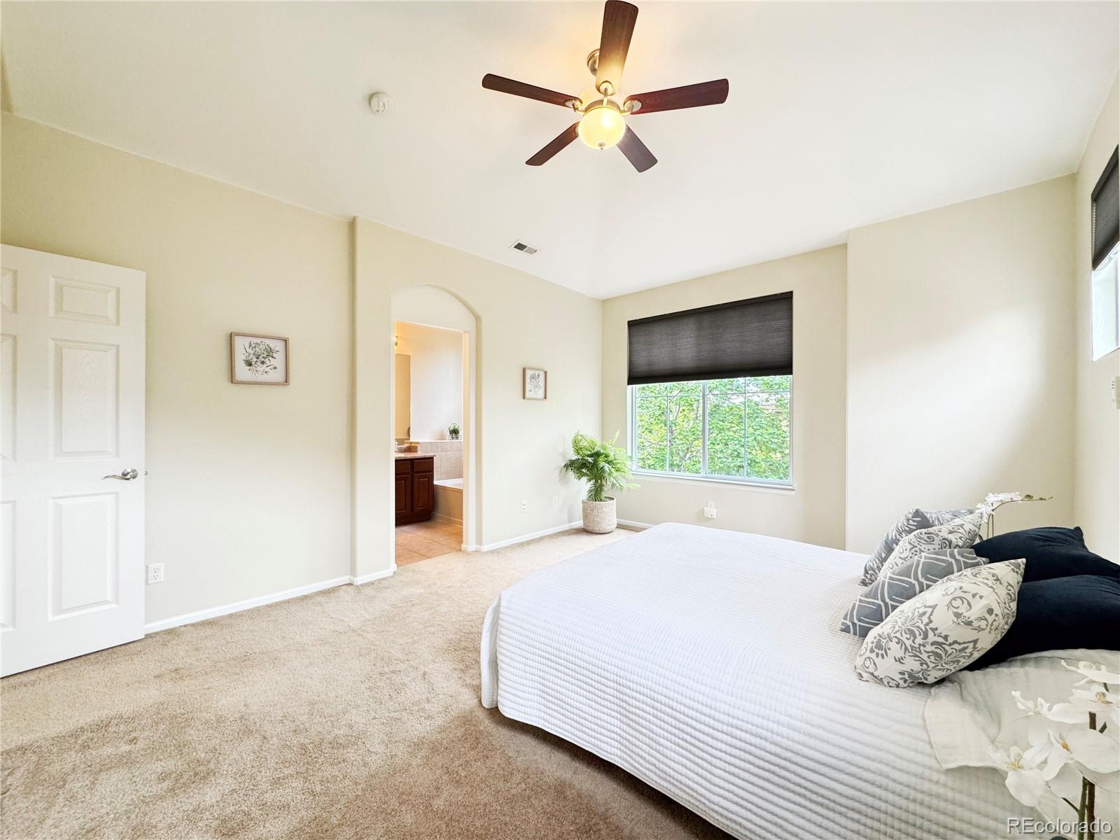 MLS Image #14 for 11313  navajo circle b,denver, Colorado