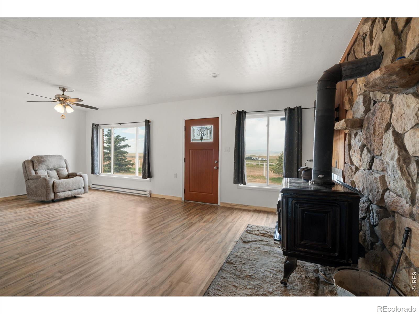 MLS Image #4 for 14210 n county road 9 road,wellington, Colorado