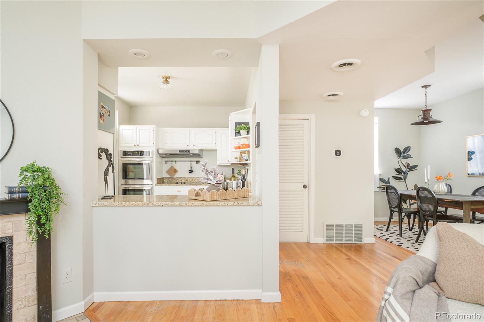 MLS Image #10 for 2934  champa street,denver, Colorado
