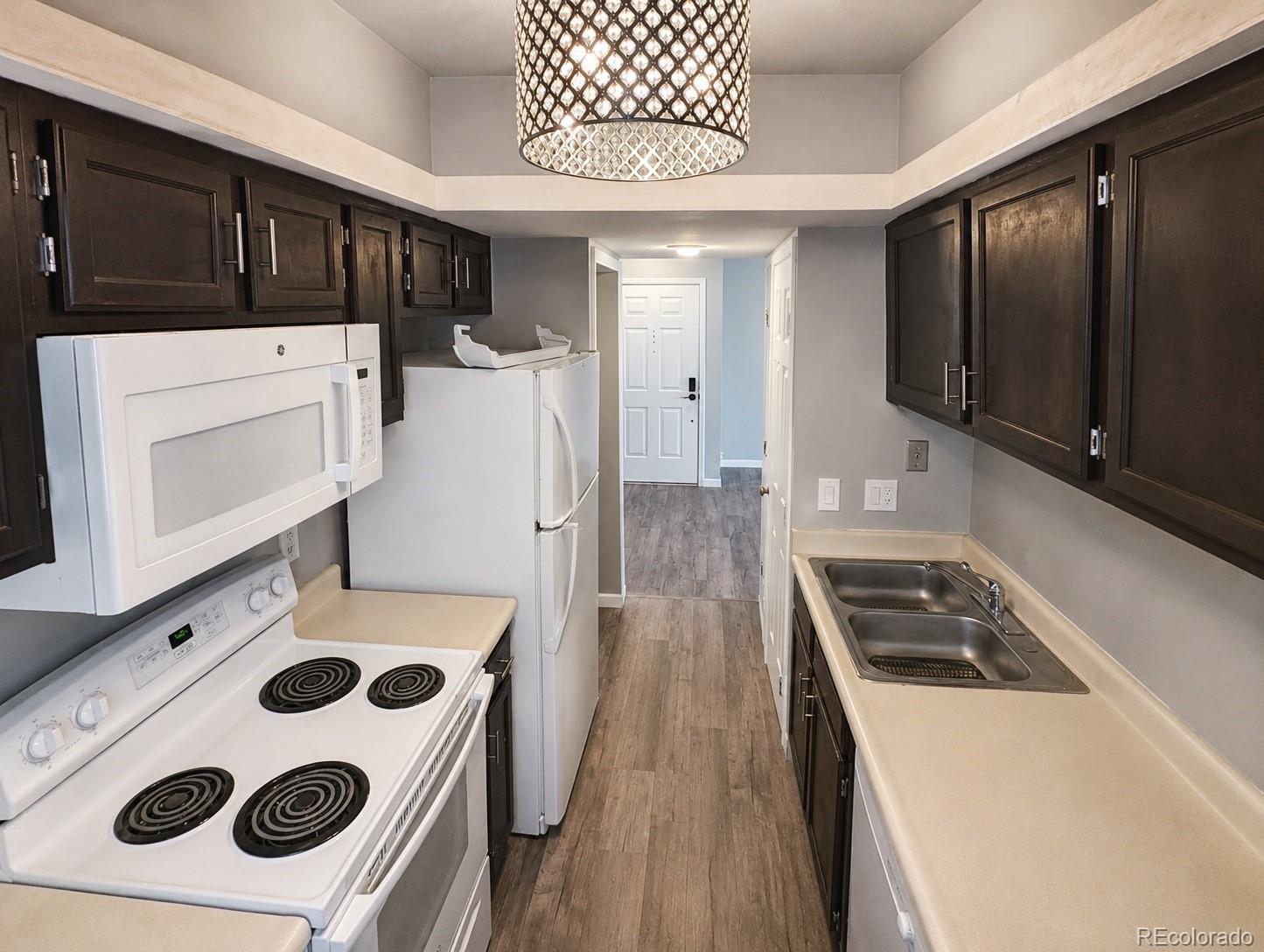 MLS Image #4 for 11105 e alameda avenue,aurora, Colorado