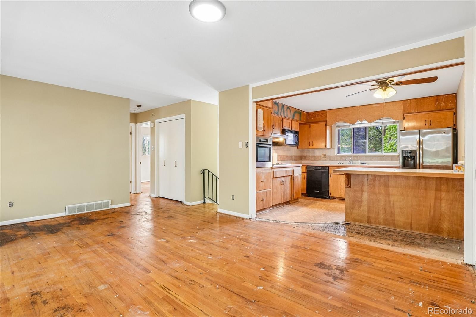 MLS Image #6 for 926 s robb way,lakewood, Colorado
