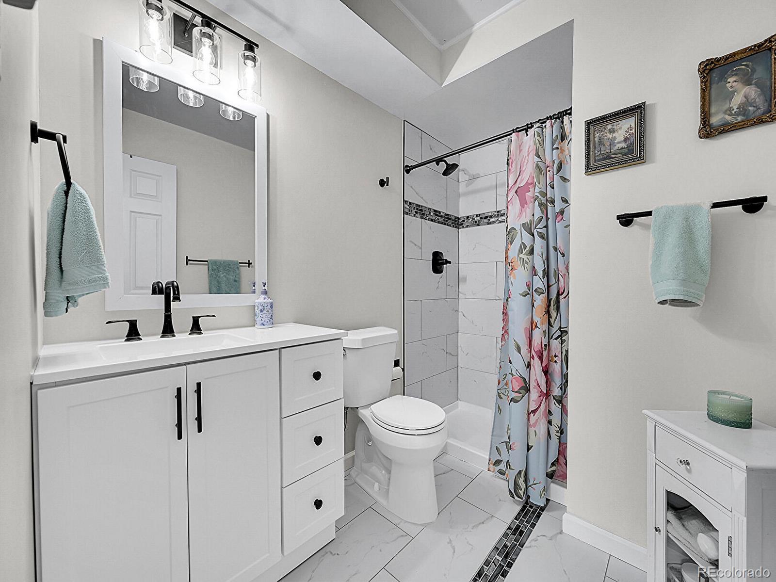 MLS Image #15 for 645 s alton way,denver, Colorado