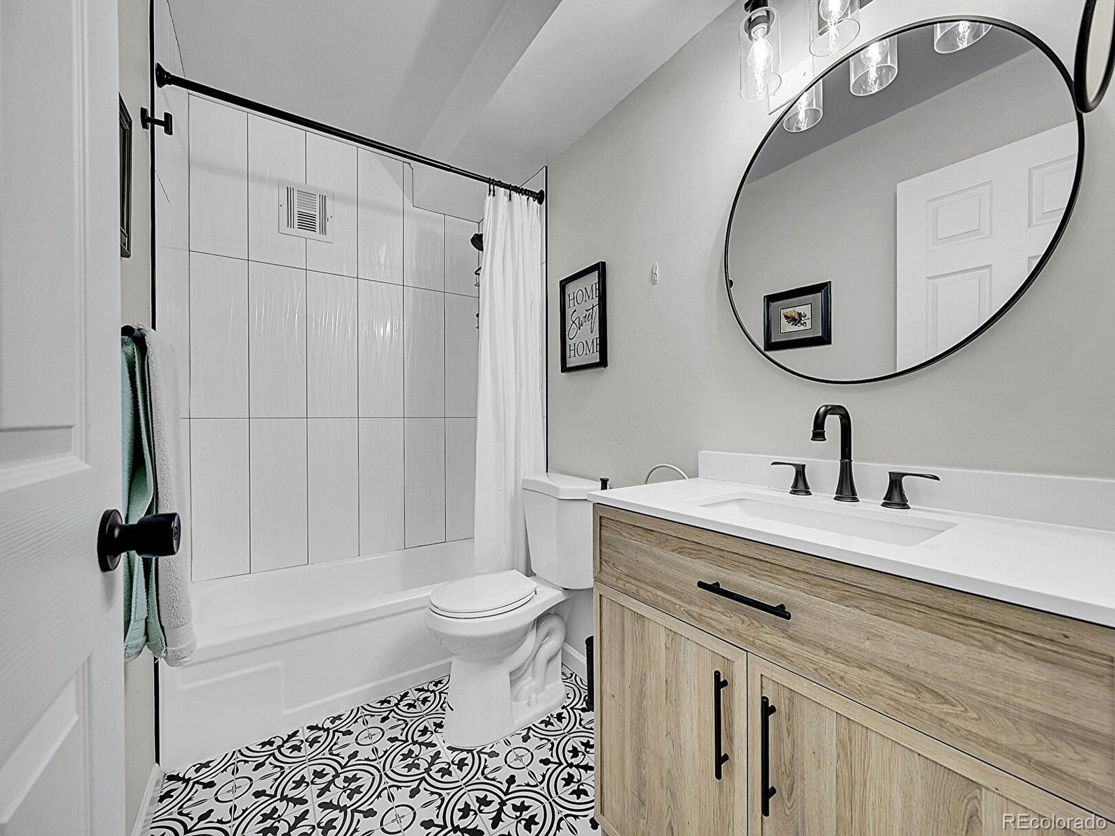 MLS Image #20 for 645 s alton way,denver, Colorado