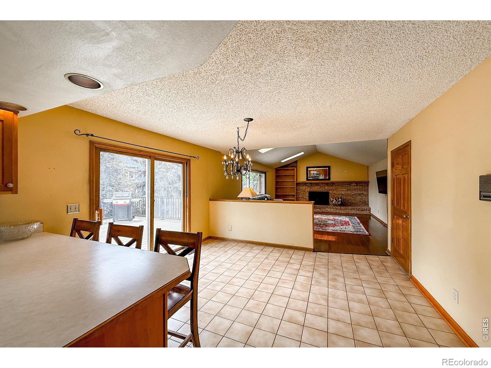 MLS Image #15 for 2288  spinnaker circle,longmont, Colorado