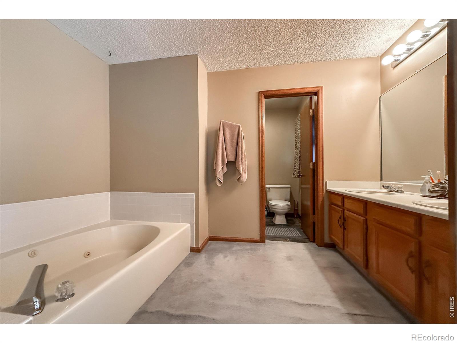MLS Image #26 for 2288  spinnaker circle,longmont, Colorado