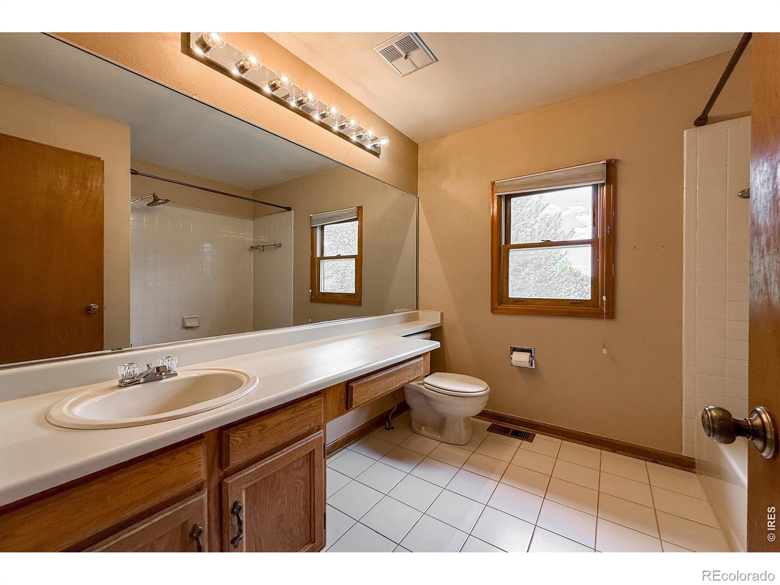 MLS Image #29 for 2288  spinnaker circle,longmont, Colorado