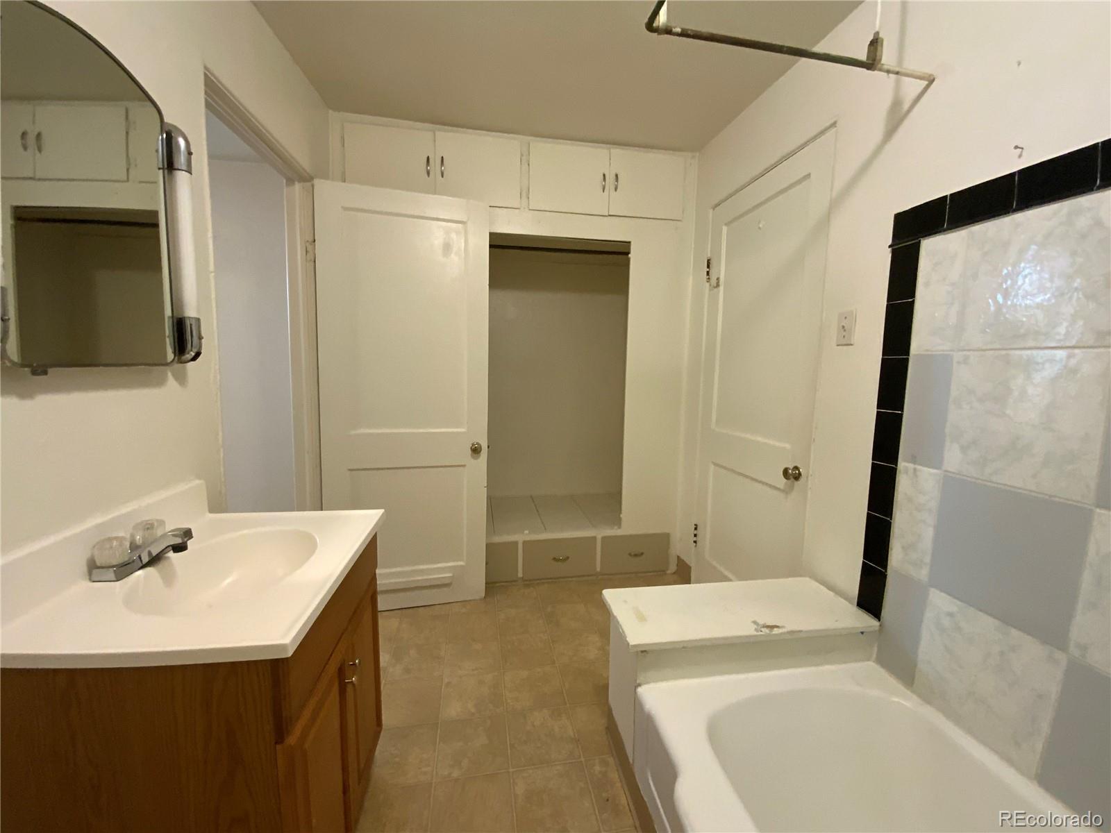 MLS Image #13 for 7414 e 12th avenue,denver, Colorado