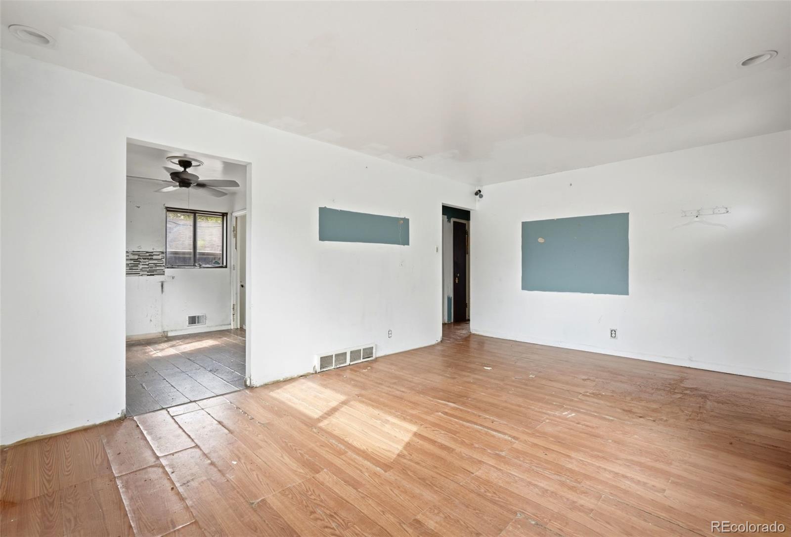 MLS Image #2 for 1343  lipan drive,denver, Colorado