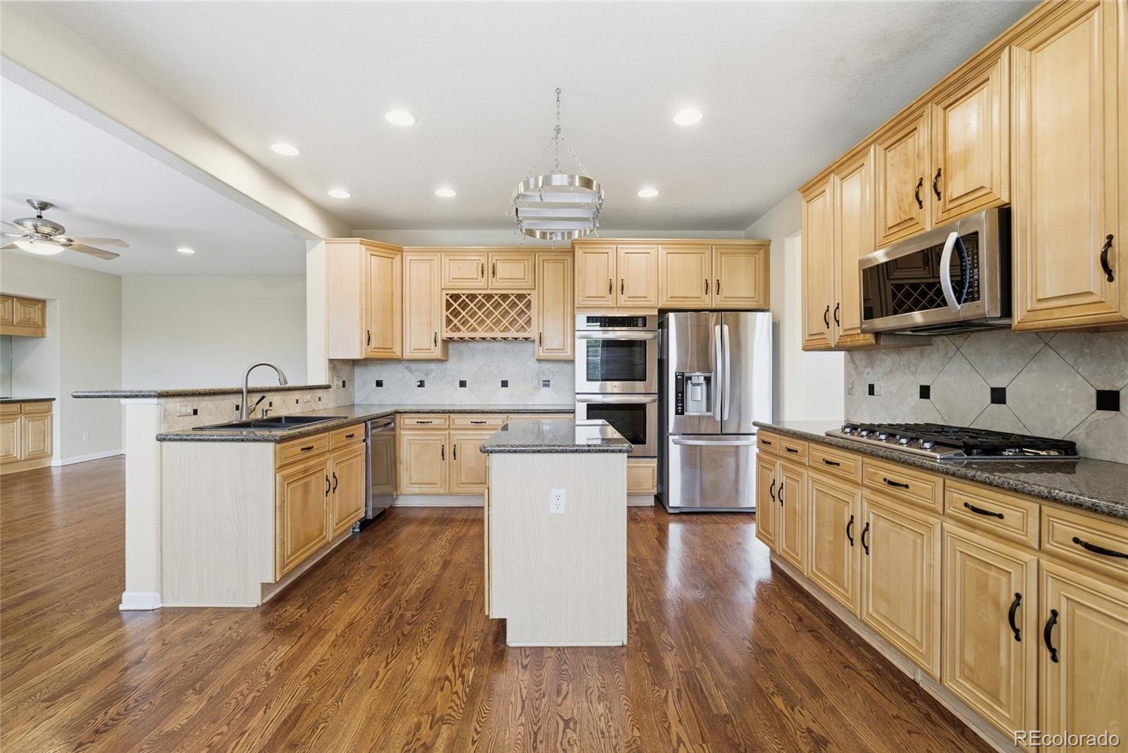 MLS Image #13 for 7148 s quemoy street,aurora, Colorado