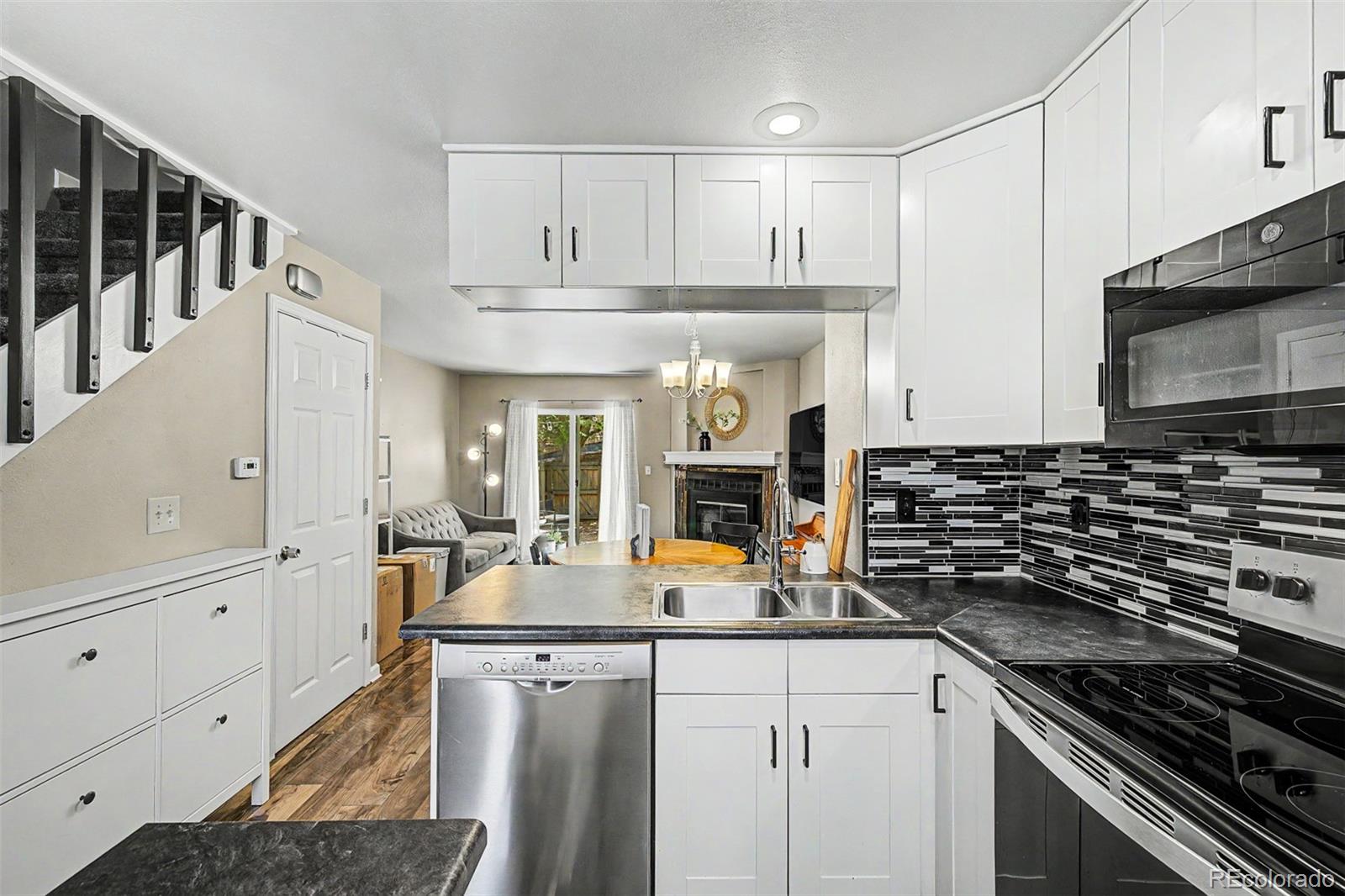 MLS Image #7 for 8198 s columbine court,centennial, Colorado