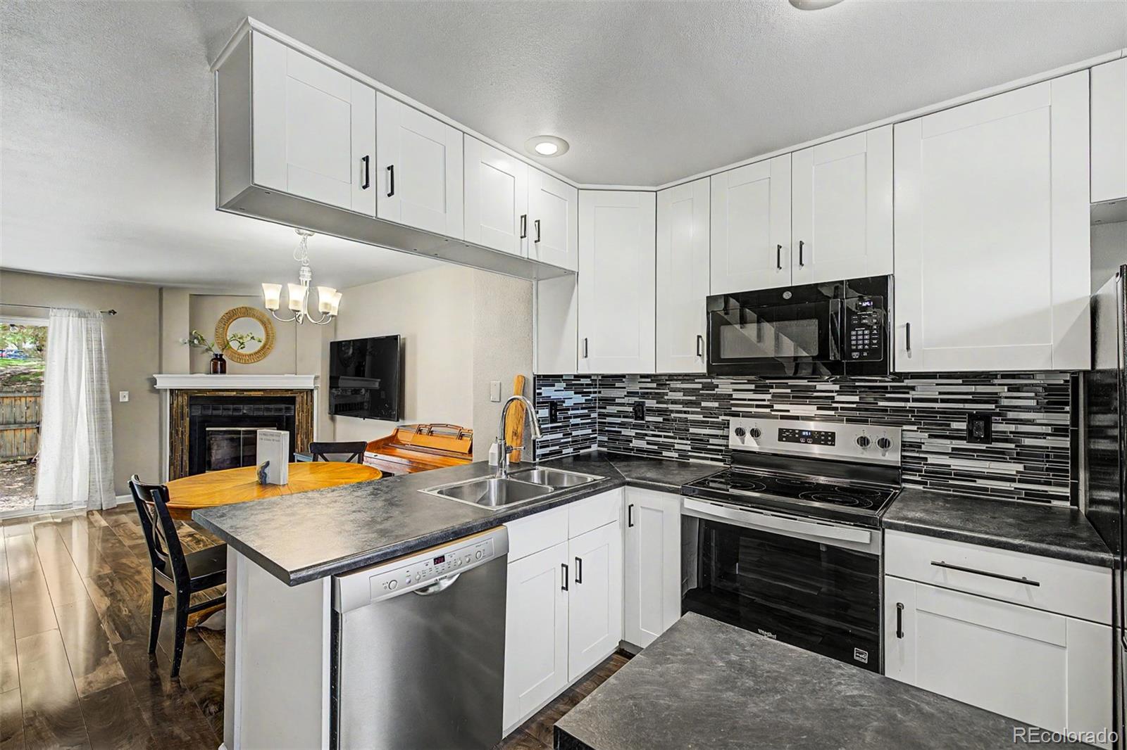 MLS Image #9 for 8198 s columbine court,centennial, Colorado