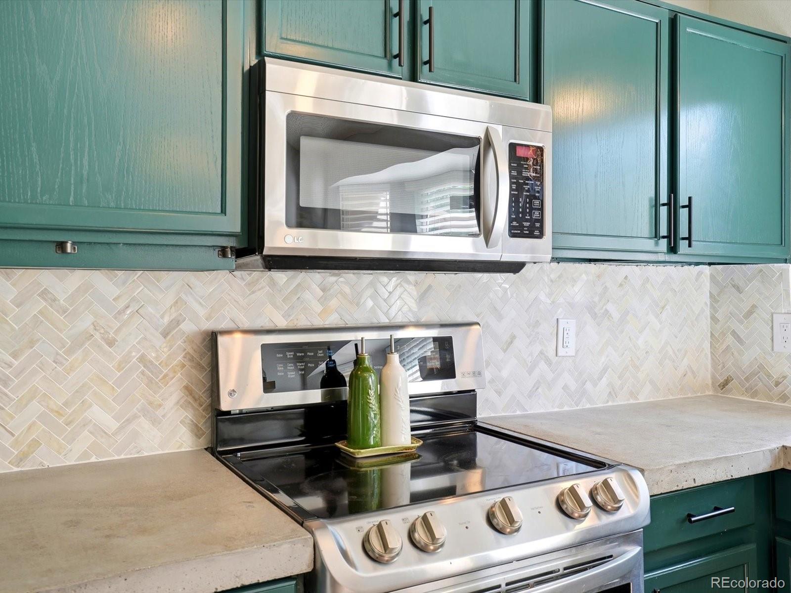 MLS Image #10 for 5452 s valdai way,aurora, Colorado