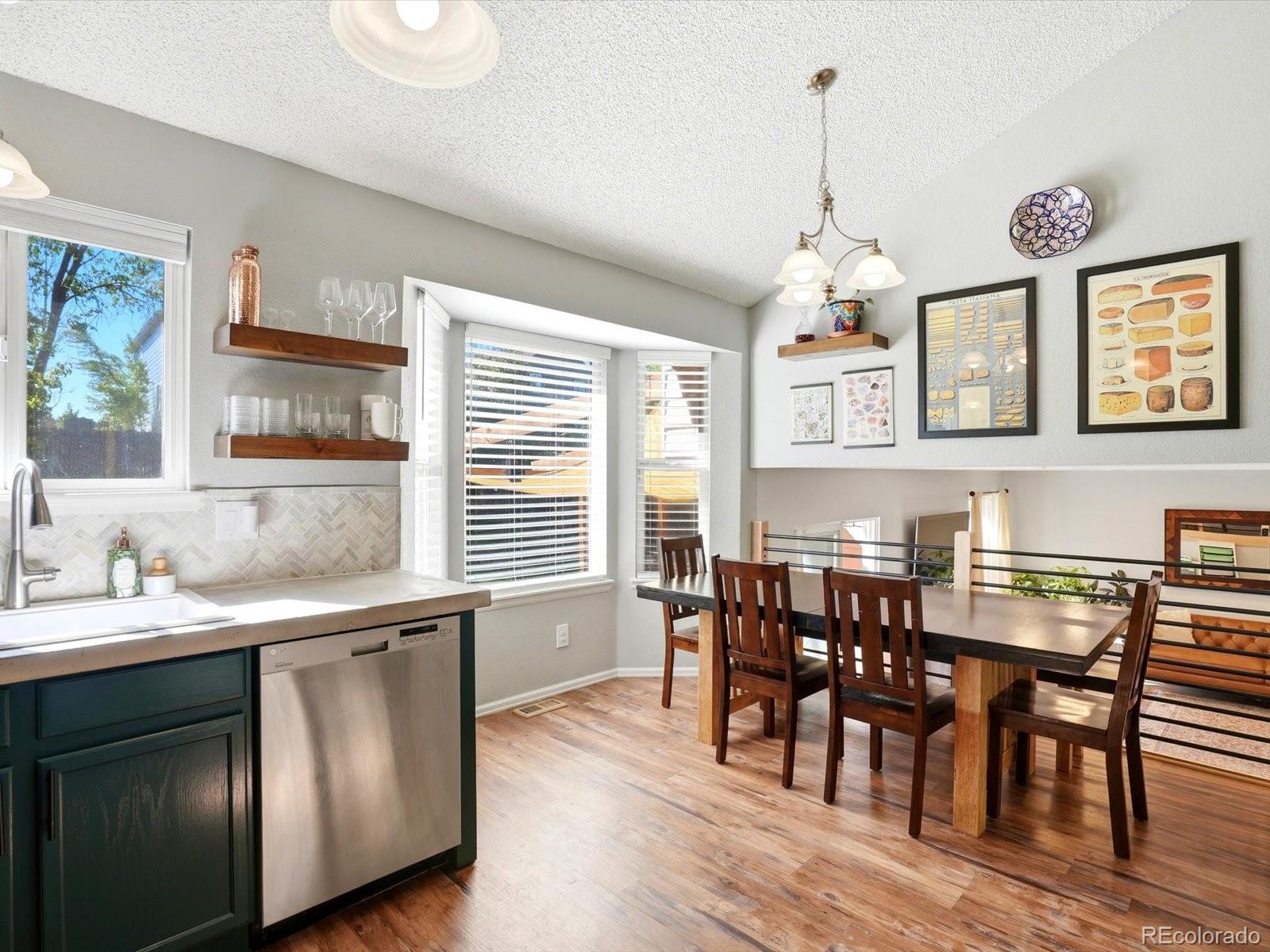 MLS Image #11 for 5452 s valdai way,aurora, Colorado