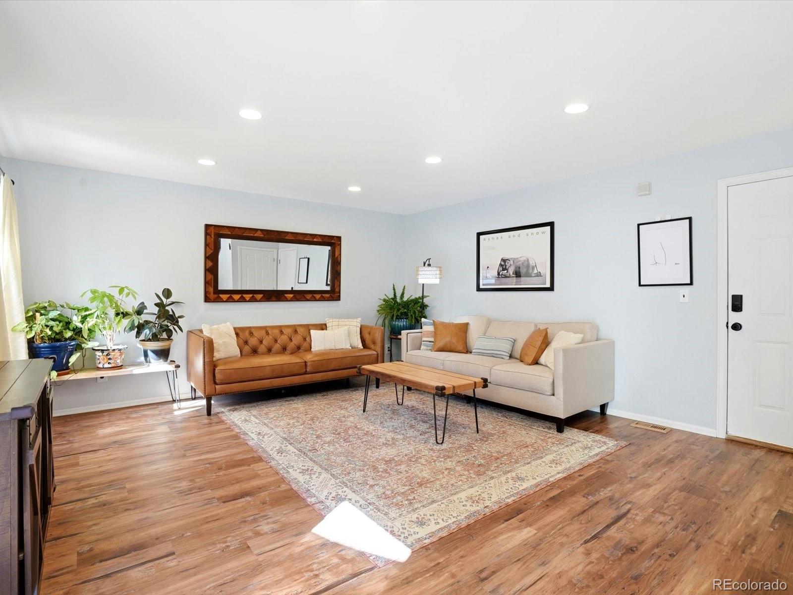 MLS Image #13 for 5452 s valdai way,aurora, Colorado