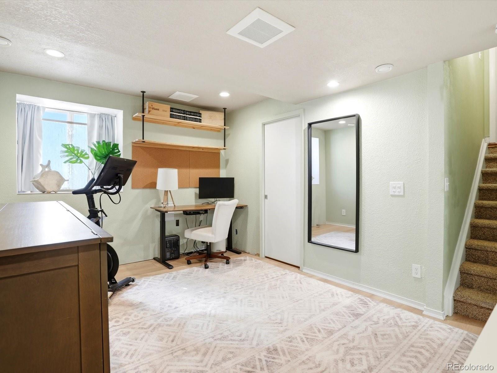 MLS Image #29 for 5452 s valdai way,aurora, Colorado