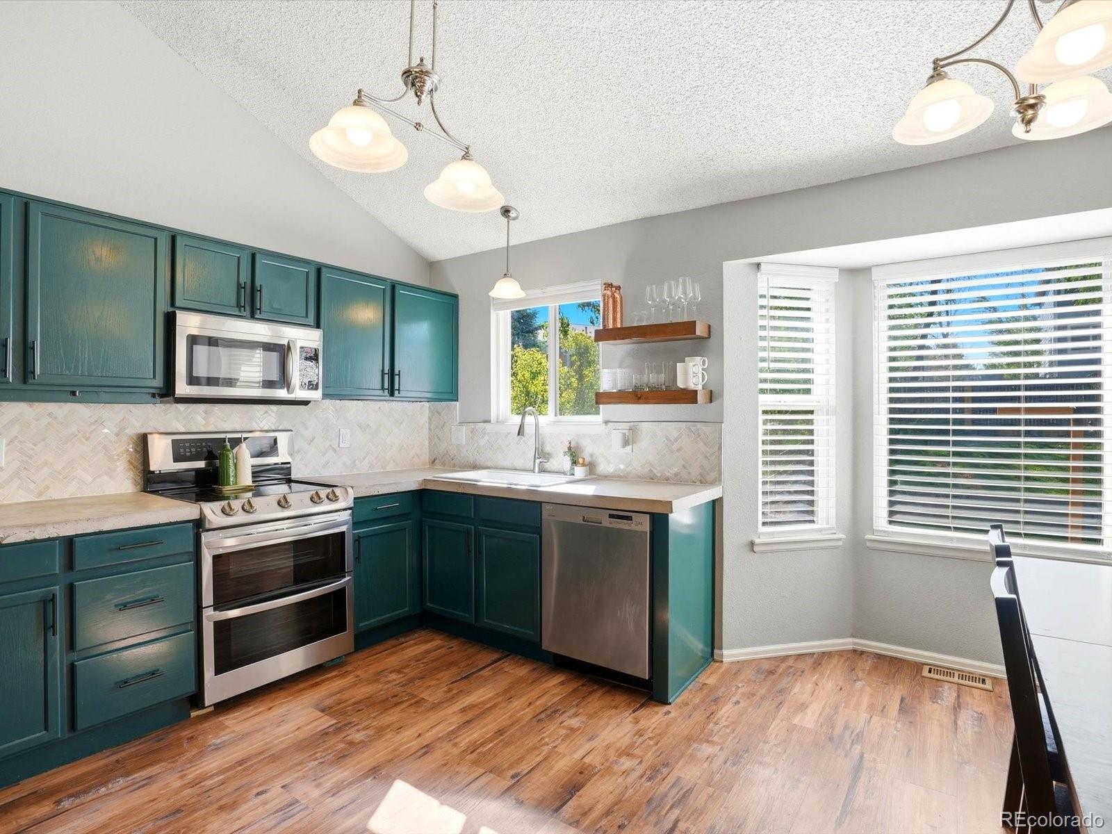 MLS Image #6 for 5452 s valdai way,aurora, Colorado