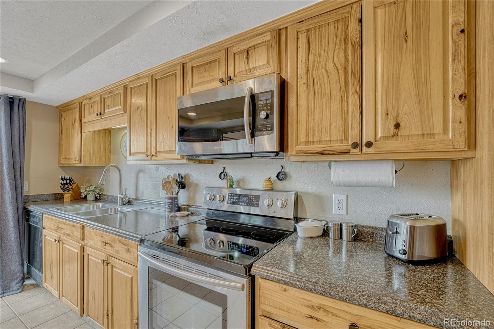 MLS Image #13 for 4507  juniper court,larkspur, Colorado