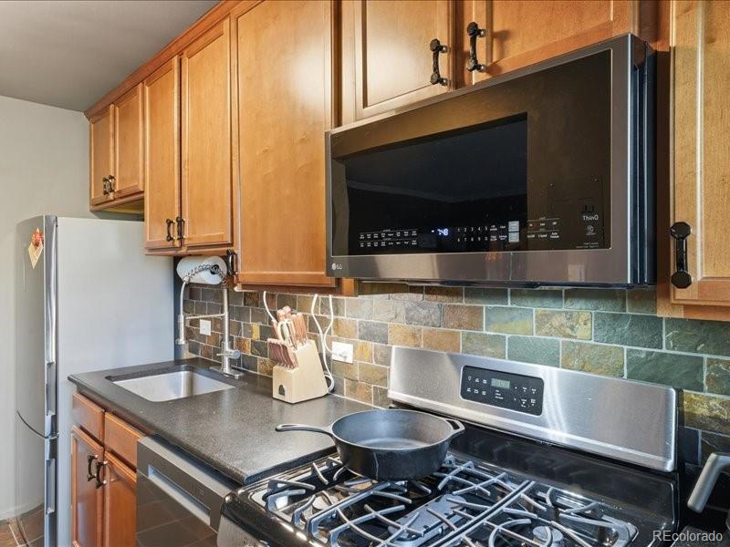 MLS Image #12 for 2100 n franklin street,denver, Colorado