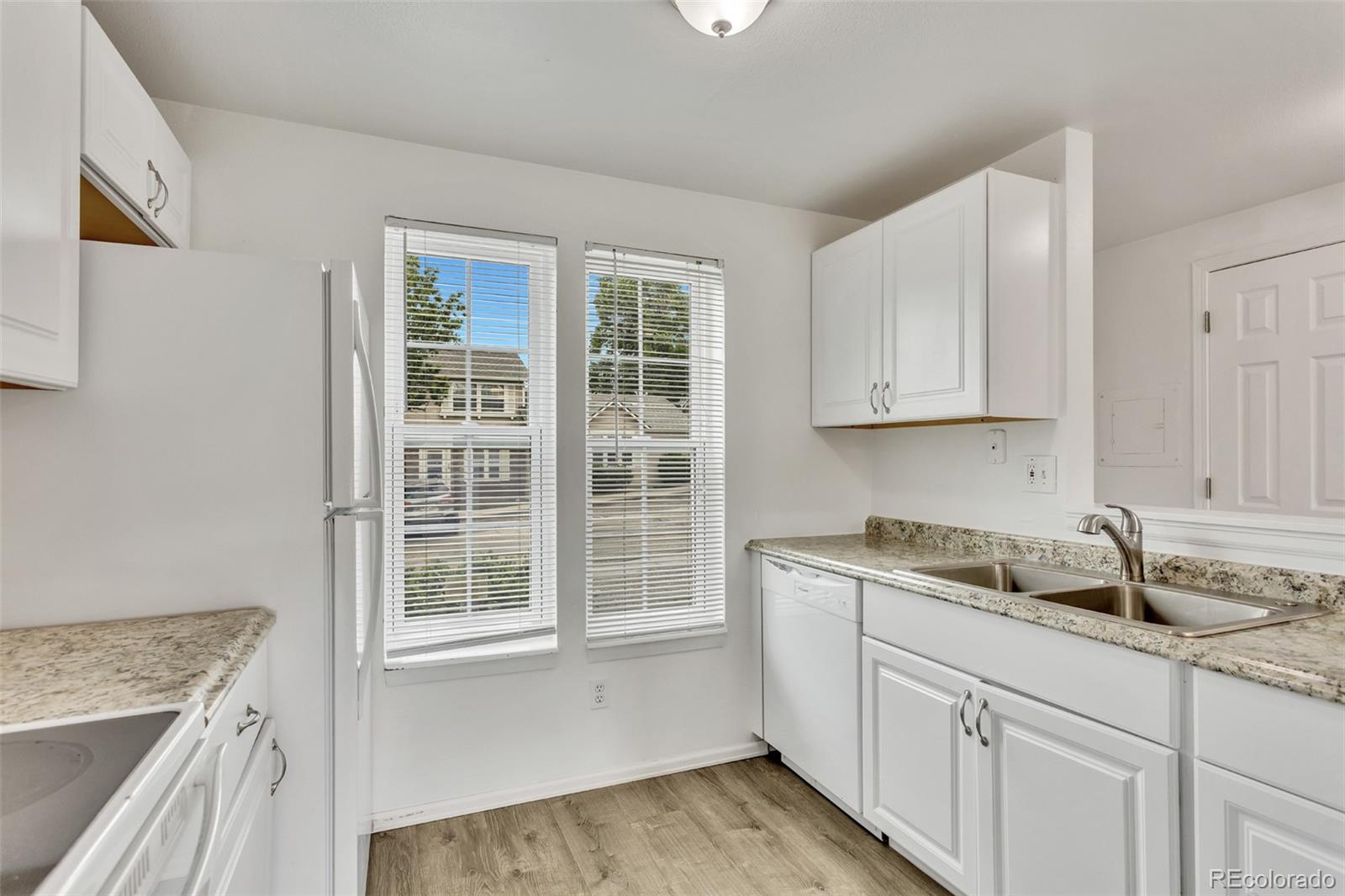 MLS Image #4 for 1514 s ouray circle,aurora, Colorado