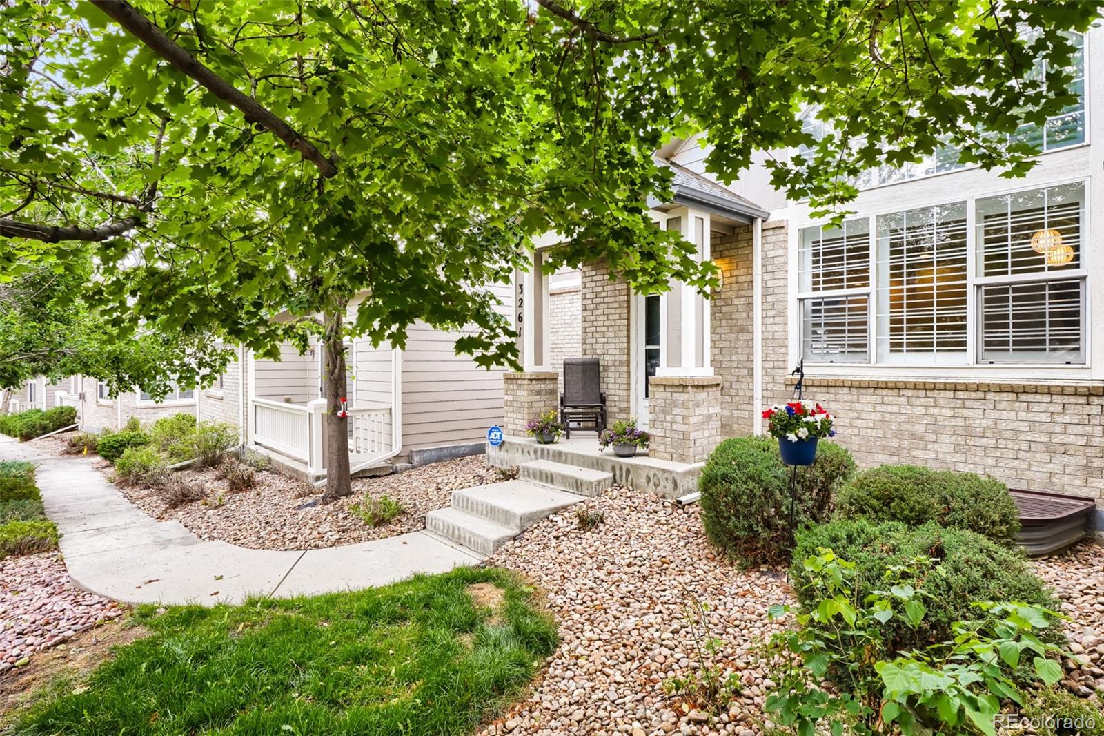 MLS Image #2 for 3261 s uravan court,aurora, Colorado